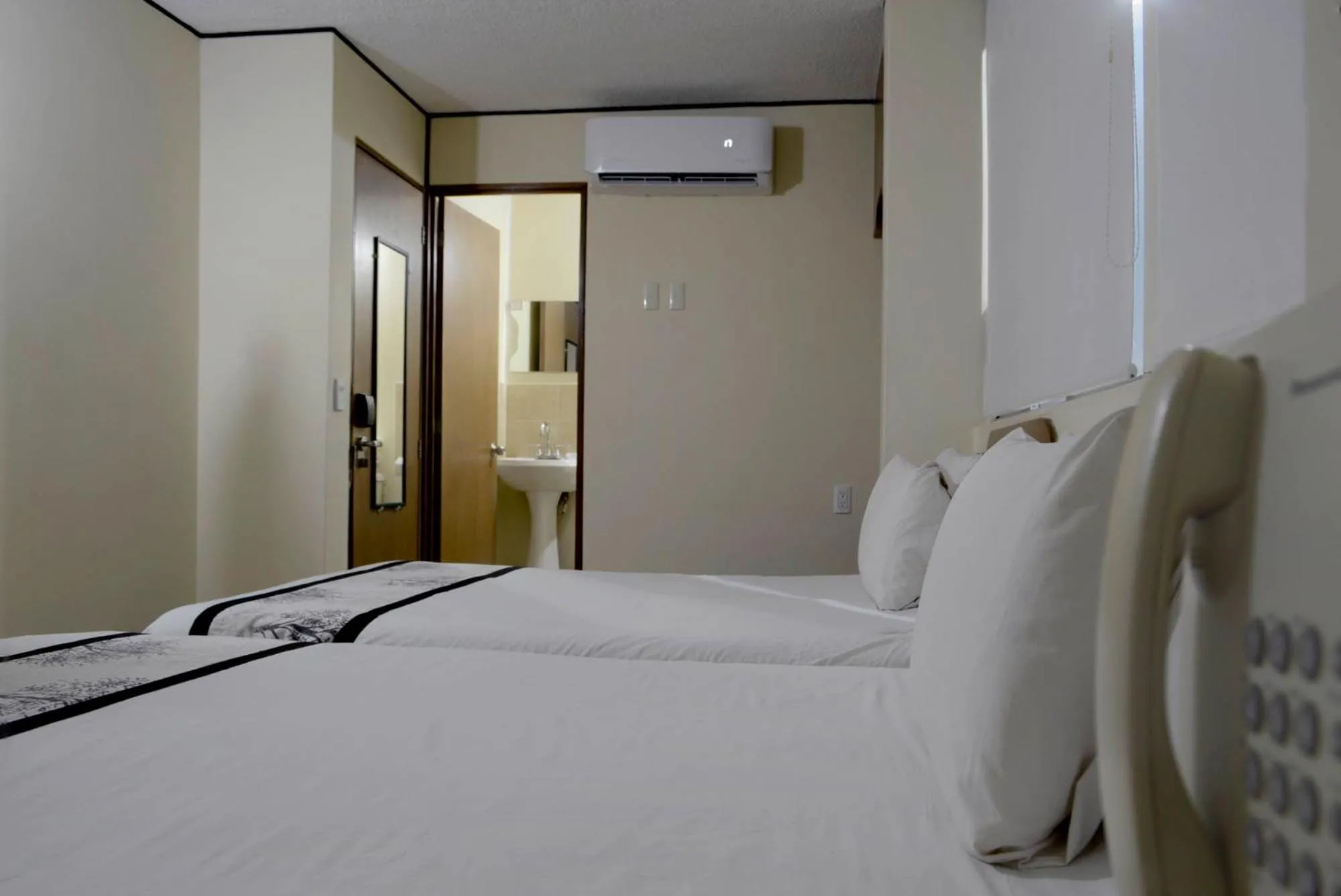 Bed in Hotel Mateos 1215