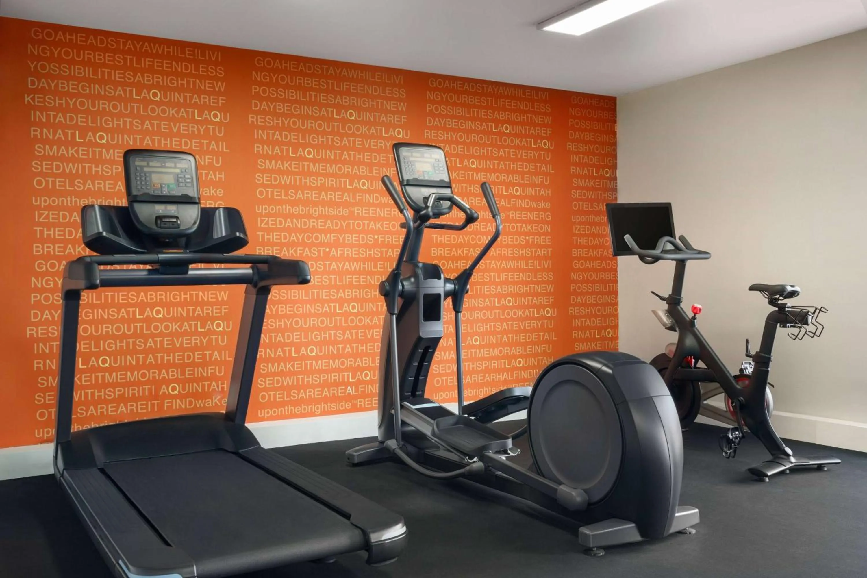 Fitness centre/facilities in La Quinta Inn Birmingham - Inverness