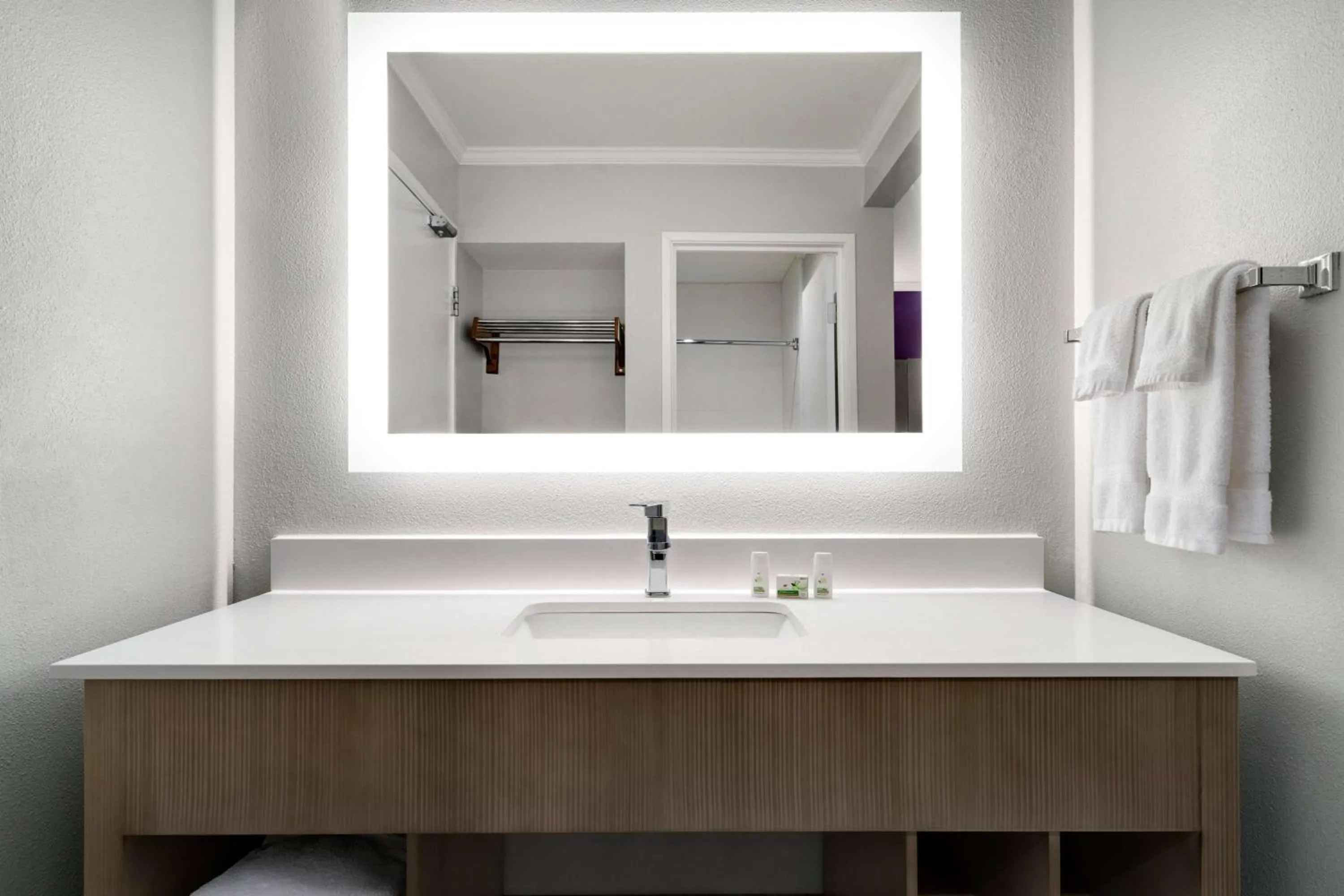 Bathroom in La Quinta Inn Birmingham - Inverness