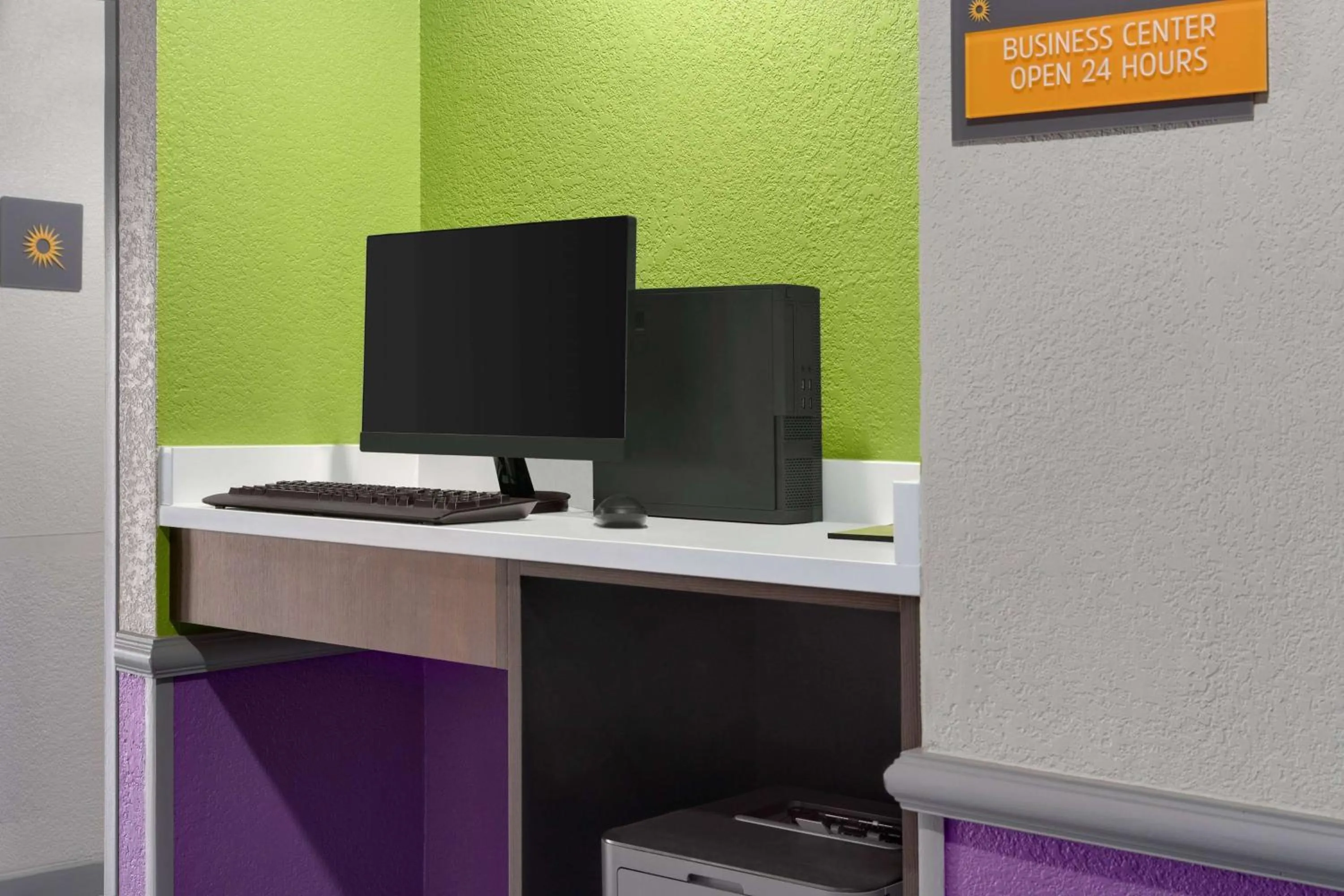 Business facilities in La Quinta Inn Birmingham - Inverness