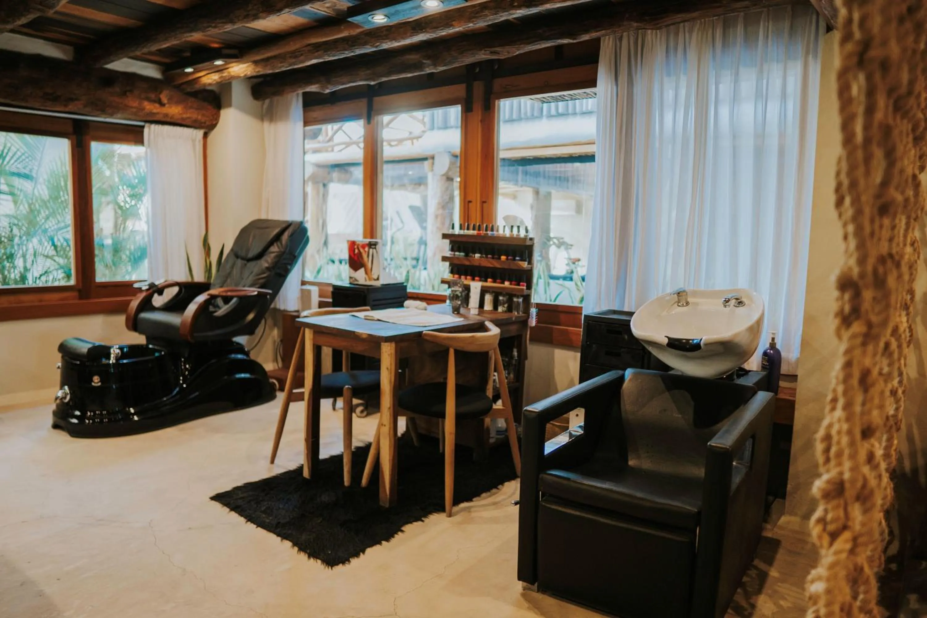 Spa and wellness centre/facilities in Aldea Kuká, Luxury Eco Boutique Hotel