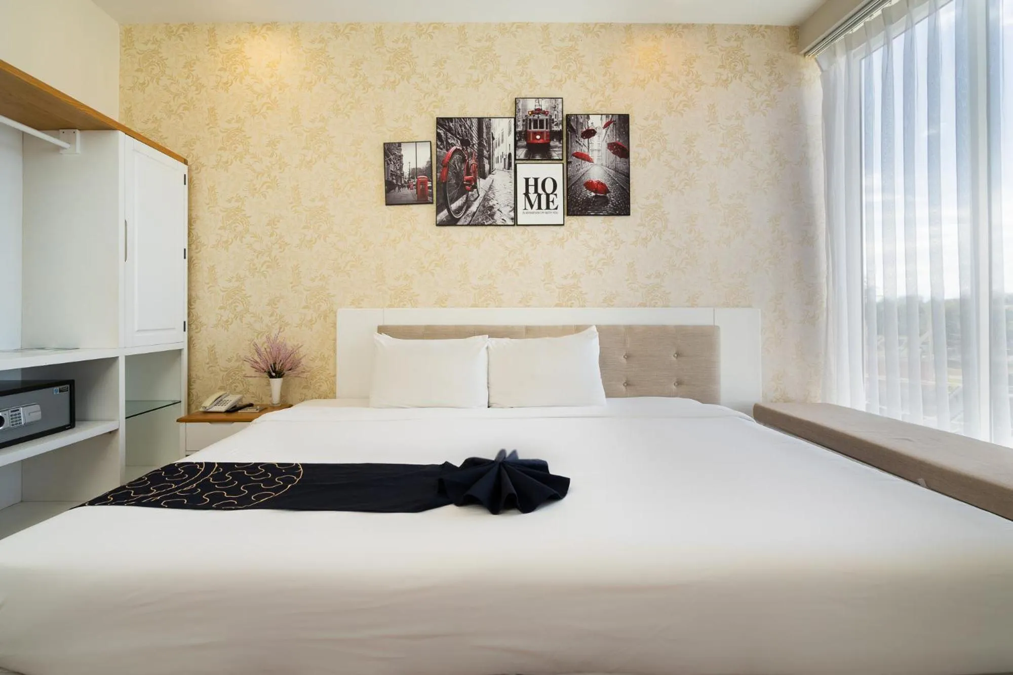 Bedroom, Bed in Saigon's Book Da Lat Hotel