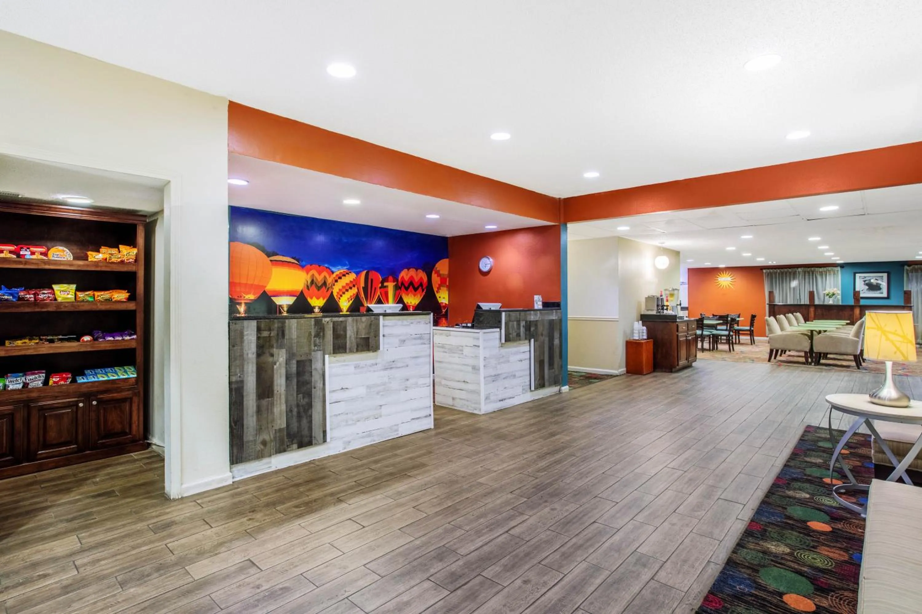 Lobby or reception in La Quinta Inn by Wyndham Decatur Alabama