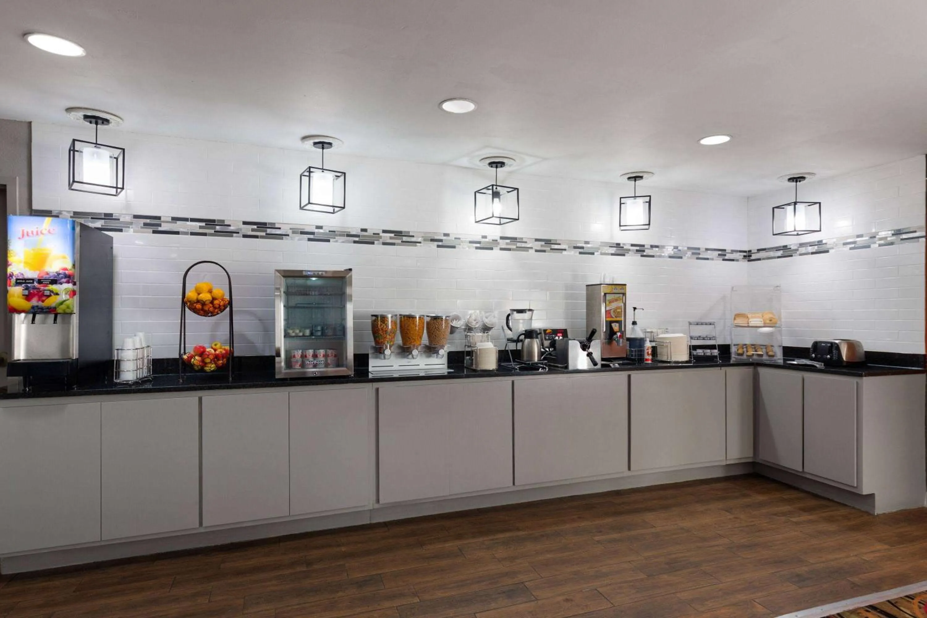 Breakfast in La Quinta Inn by Wyndham Decatur Alabama