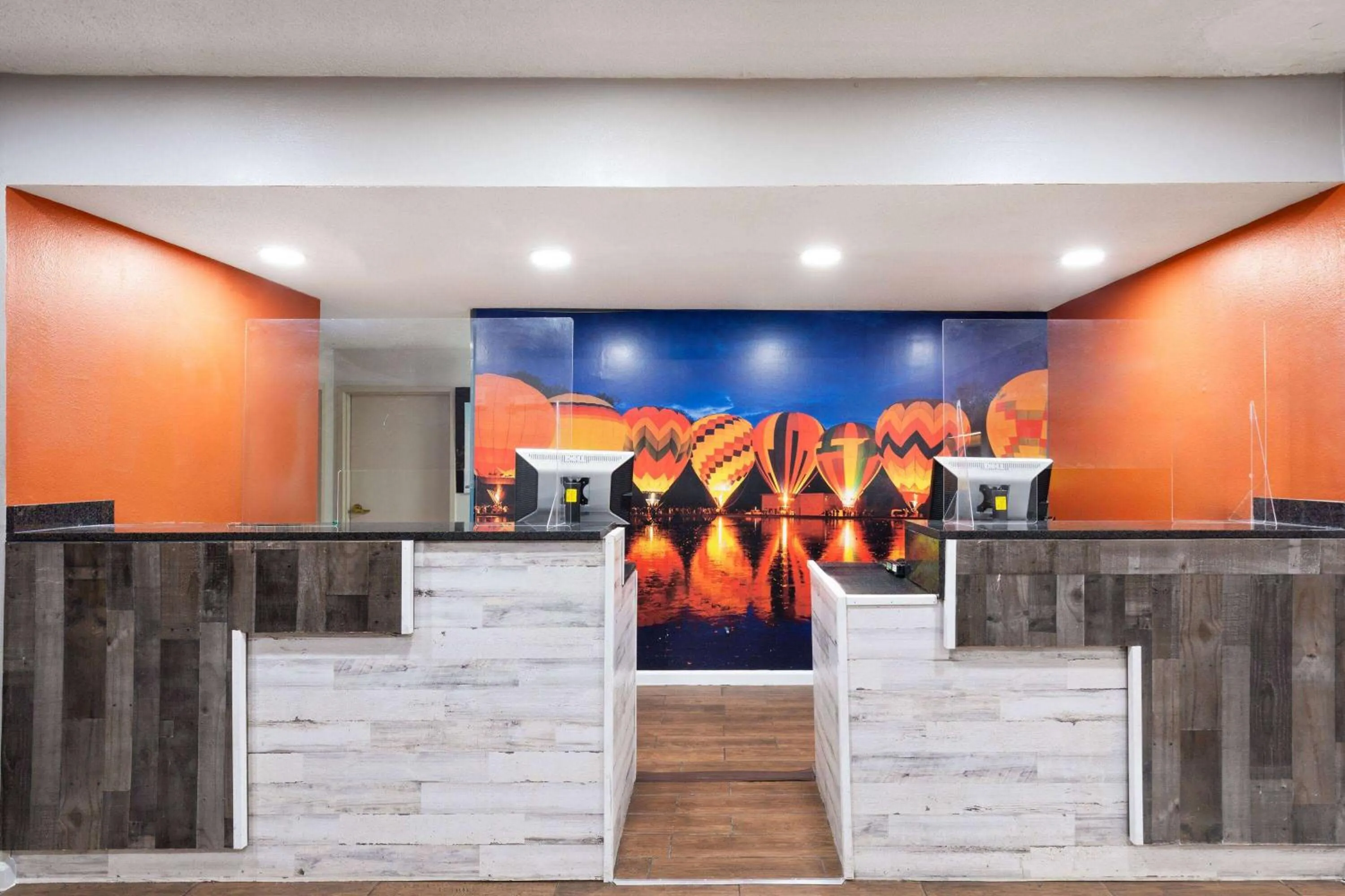Lobby or reception in La Quinta Inn by Wyndham Decatur Alabama