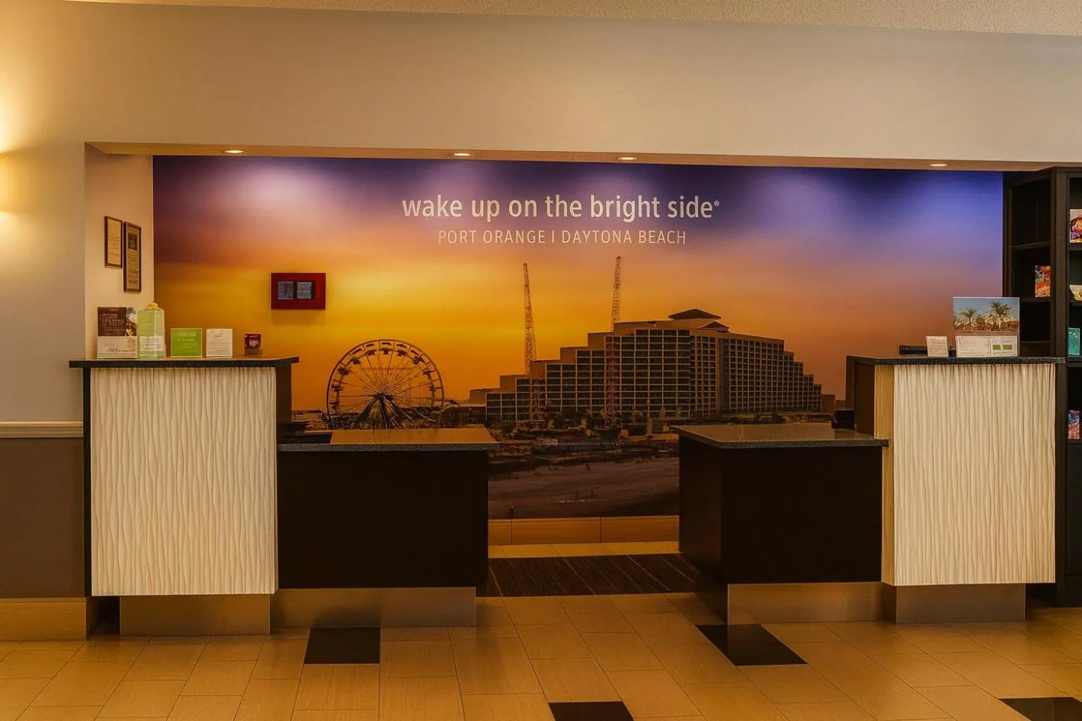 Lobby or reception in La Quinta by Wyndham Port Orange / Daytona