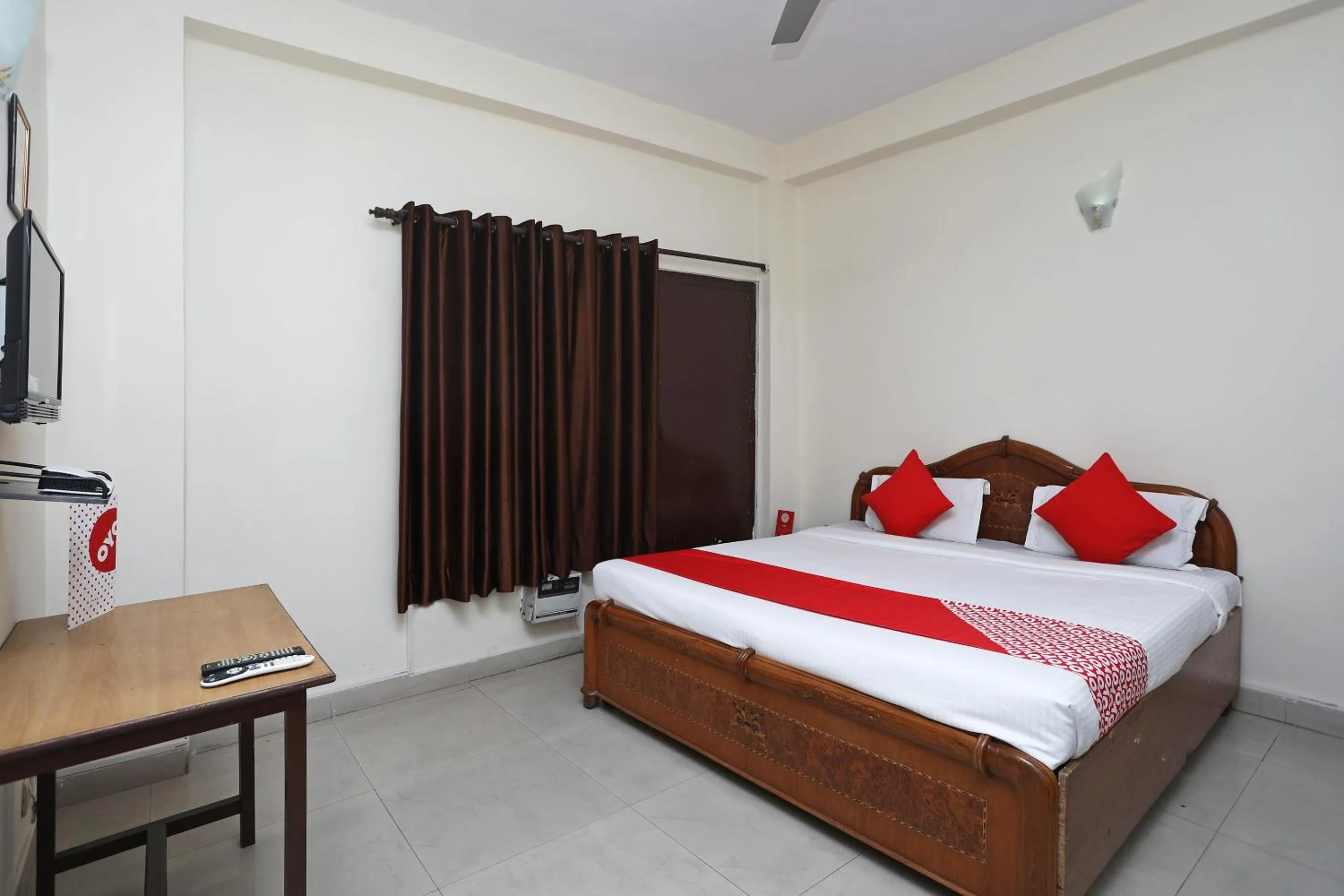 Bedroom, Bed in Super Hotel O Celebration Bnb Home