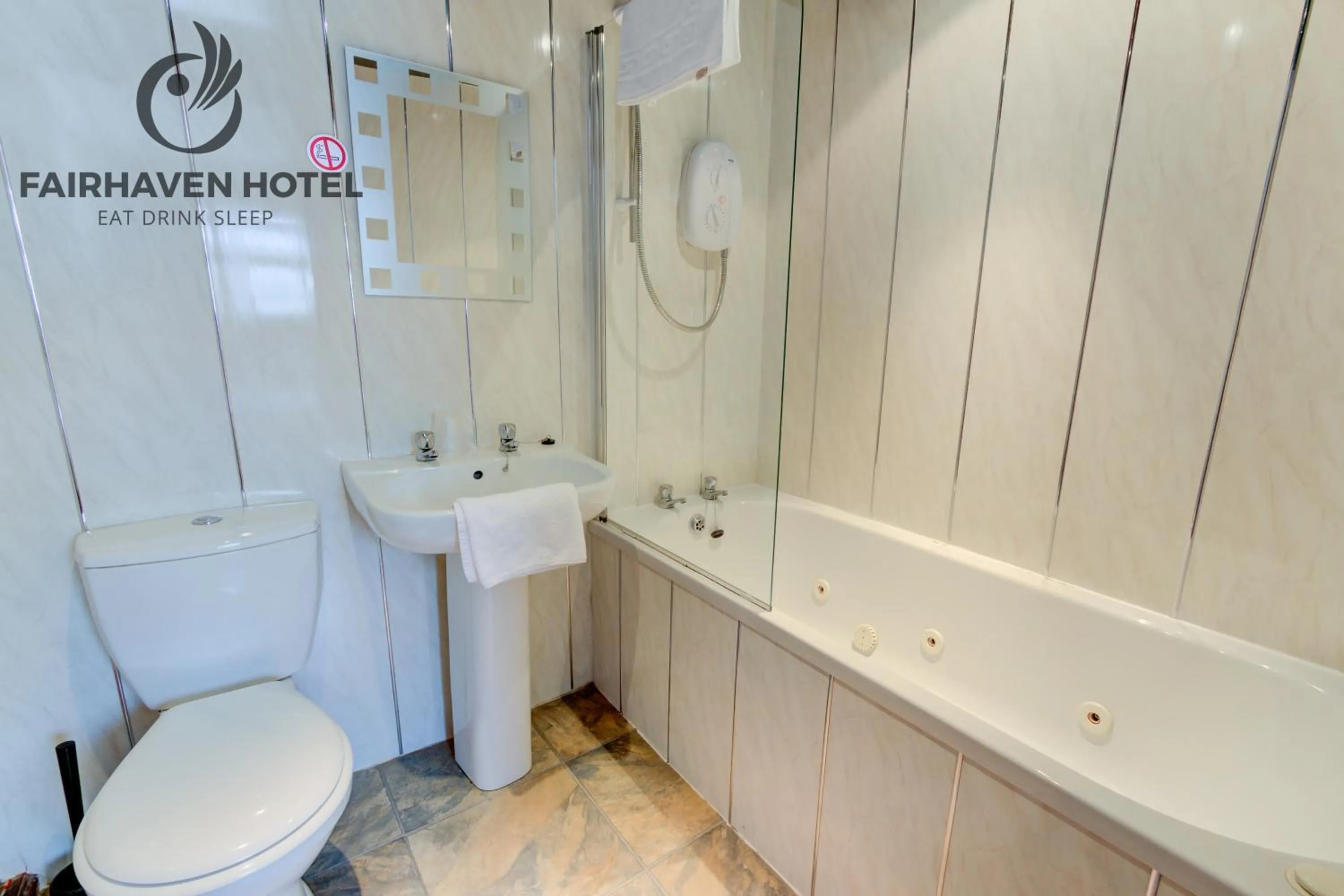 Bathroom in Fairhaven Hotel
