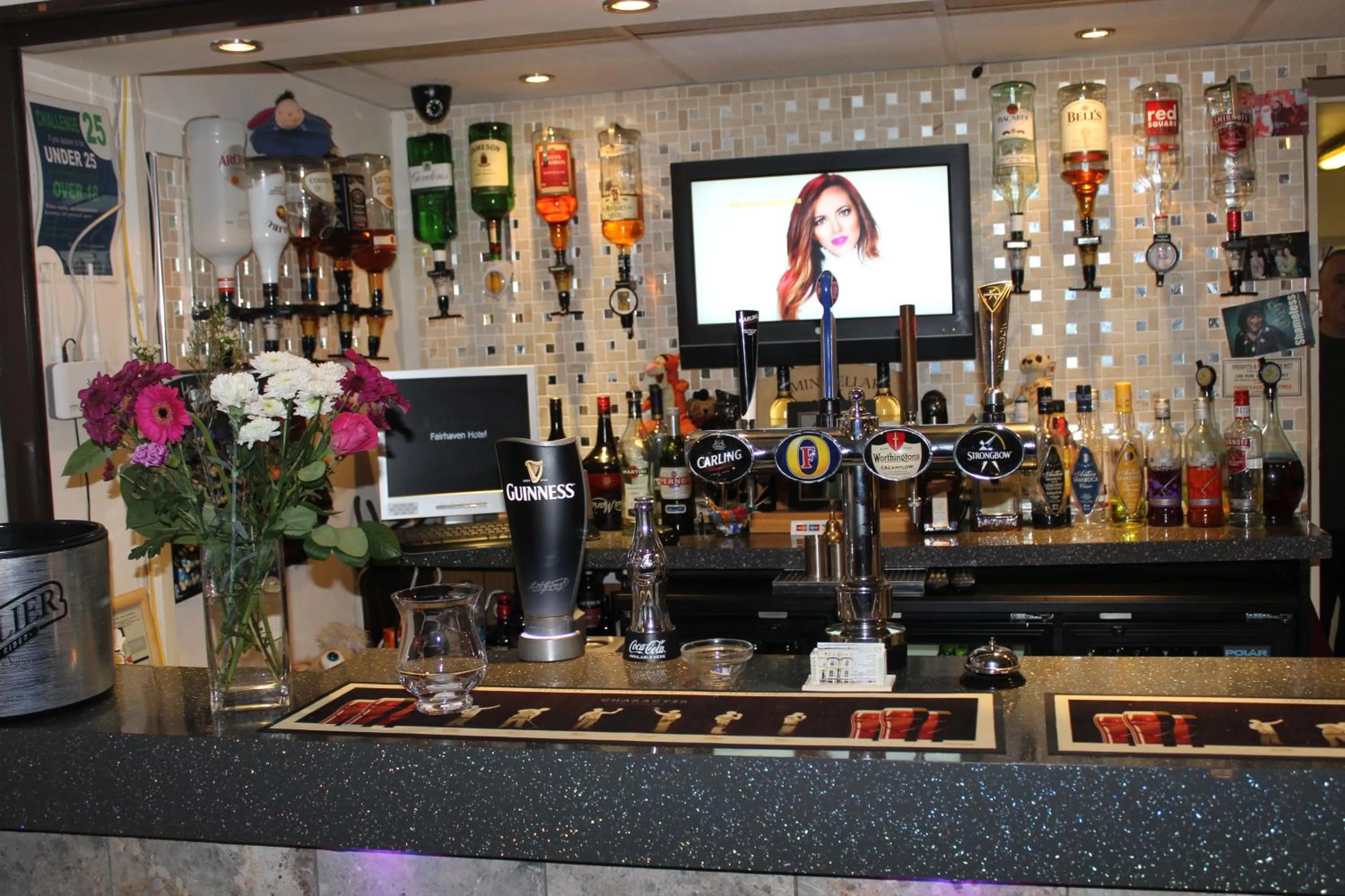 Lounge or bar in Fairhaven Hotel