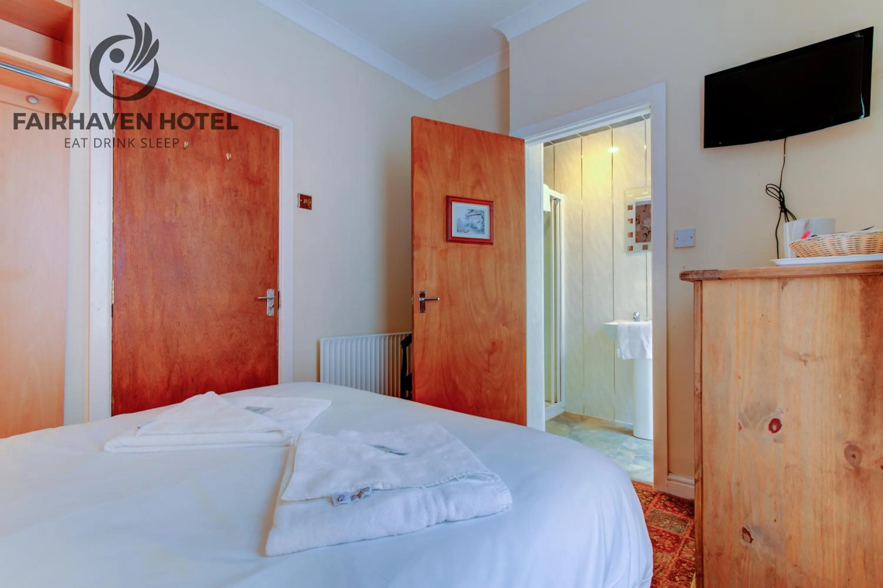 Bed in Fairhaven Hotel