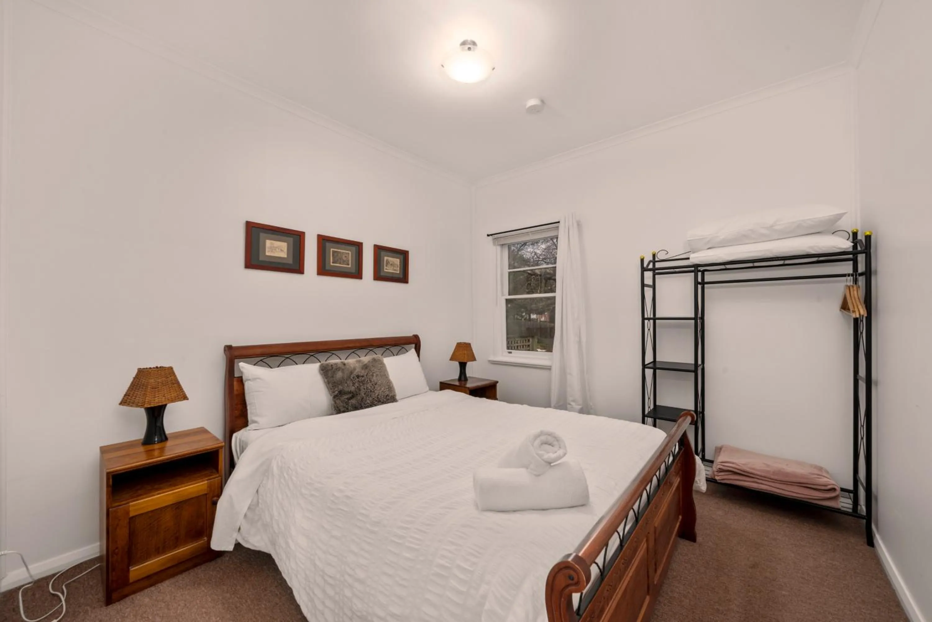 Bed in Giants Table and Cottages