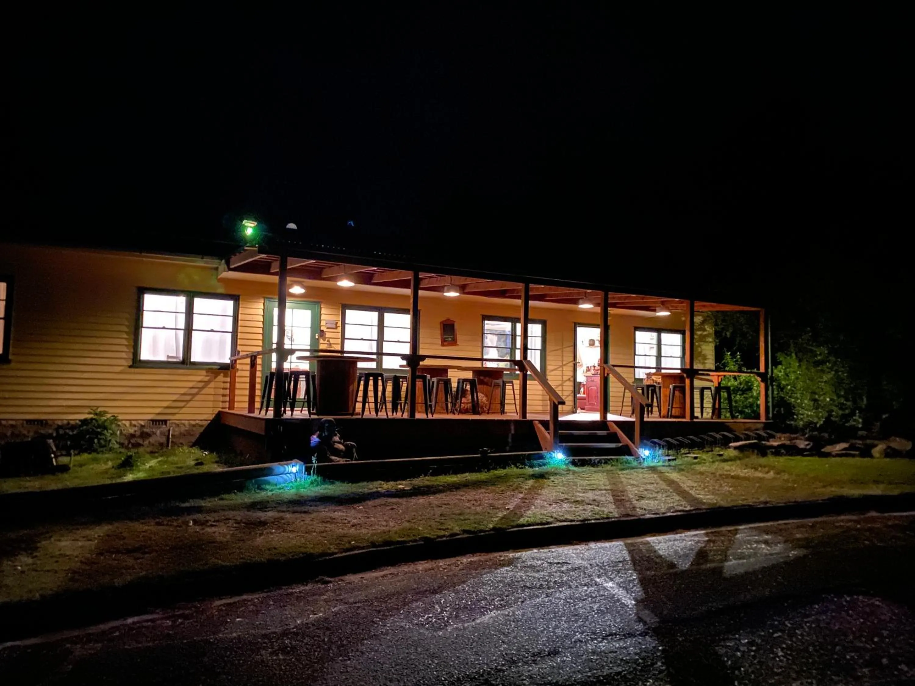 Restaurant/places to eat in Giants Table and Cottages