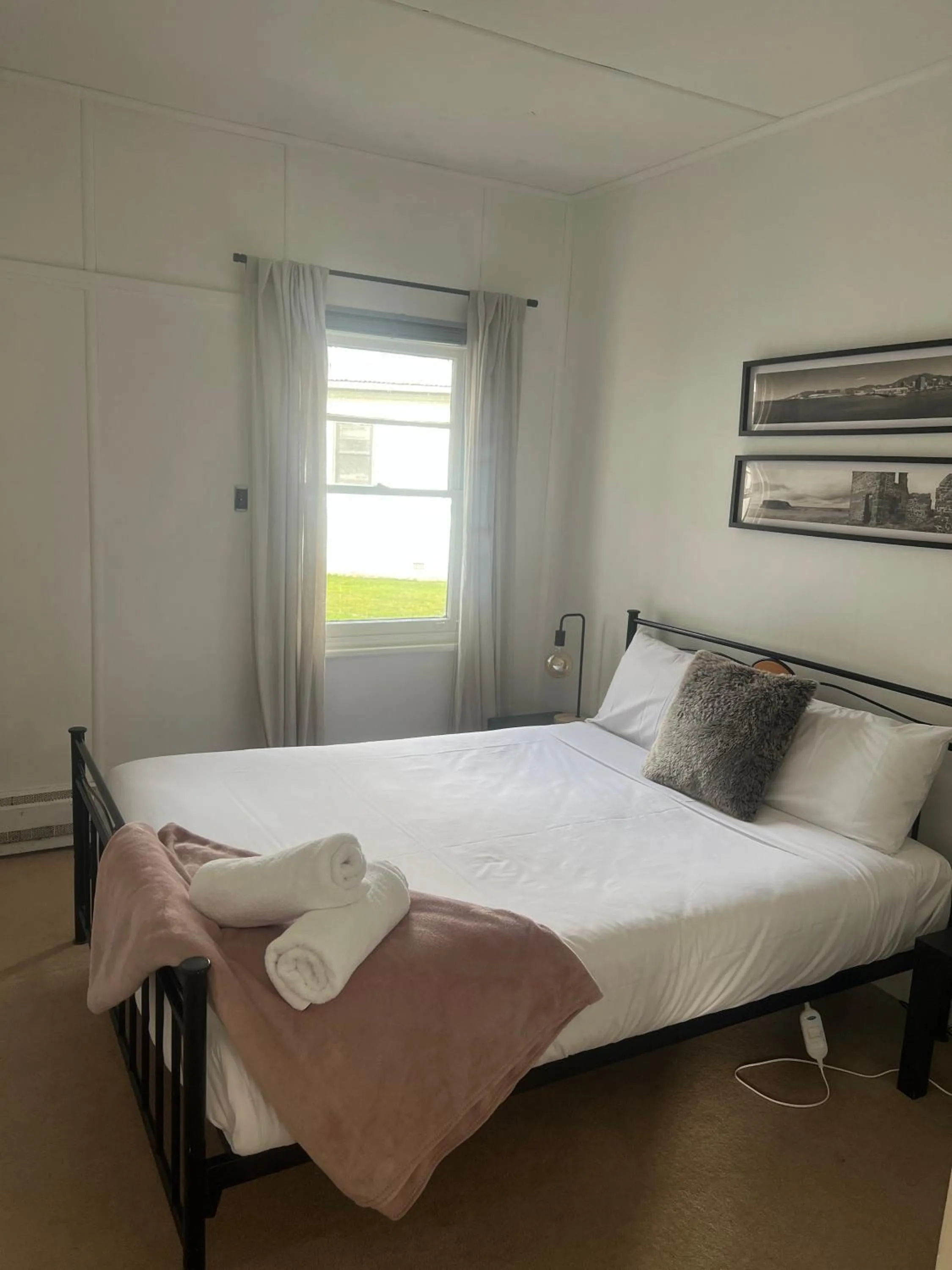 Bed in Giants Table and Cottages