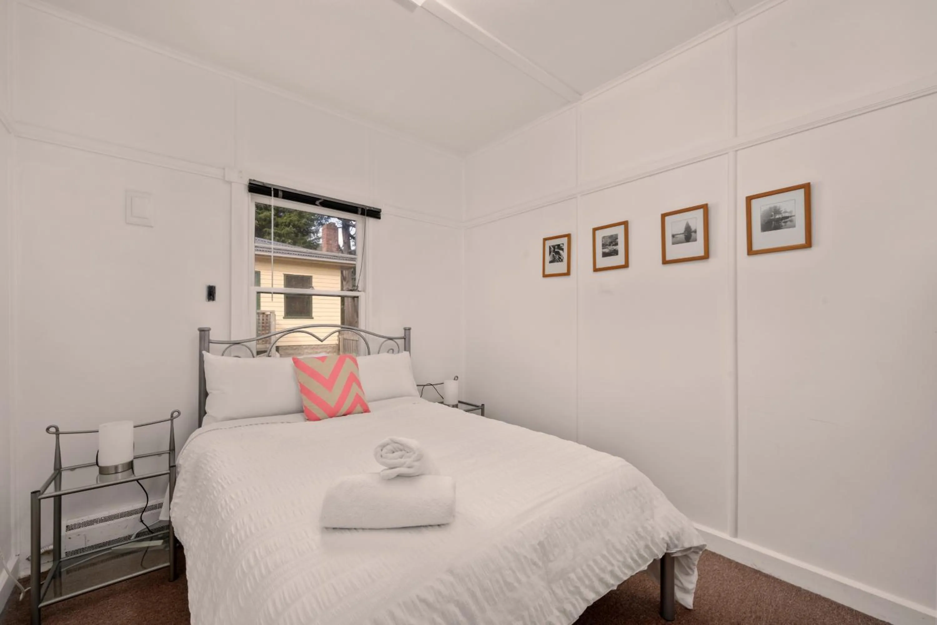 Bed in Giants Table and Cottages