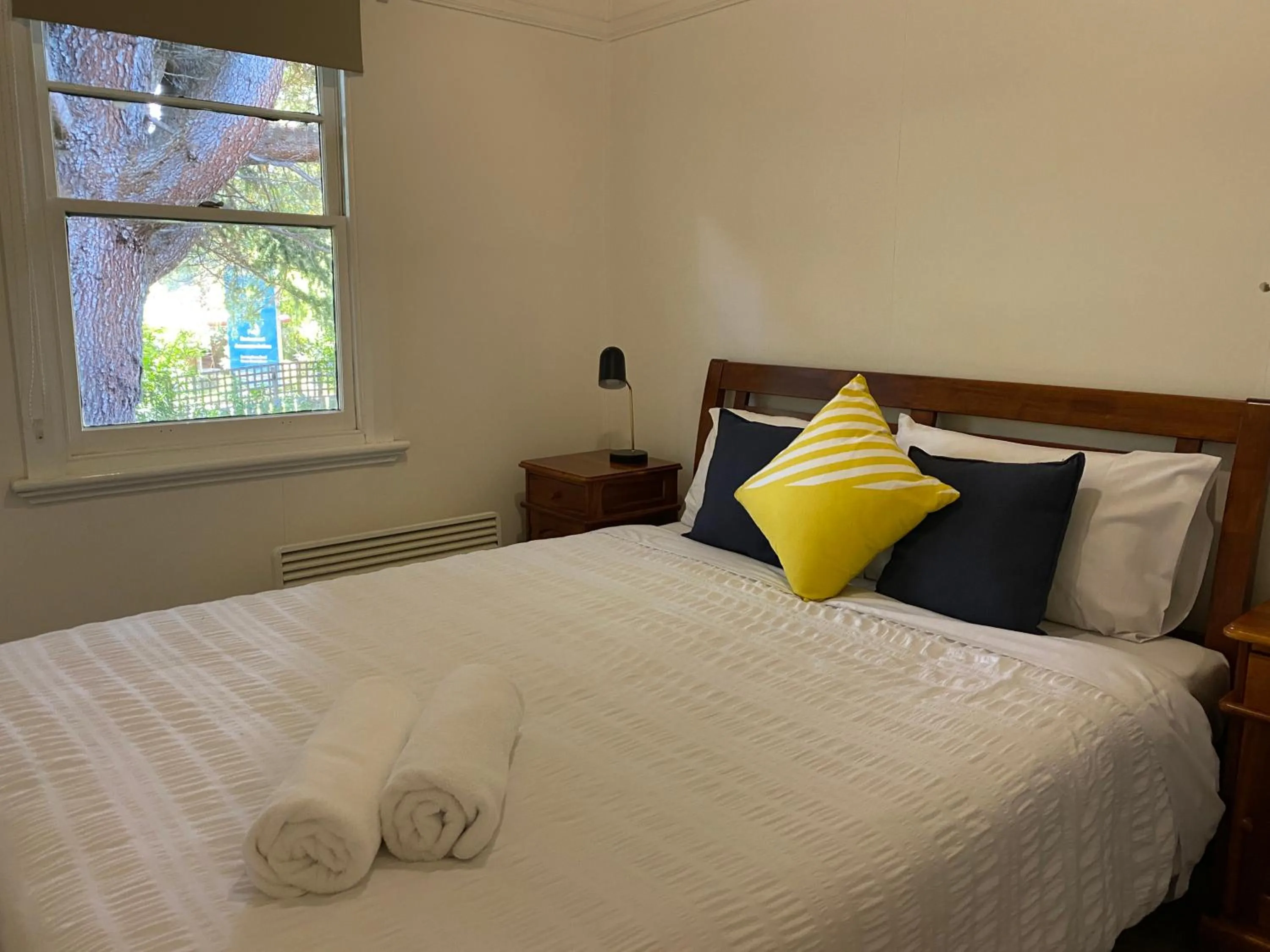 Bed in Giants Table and Cottages