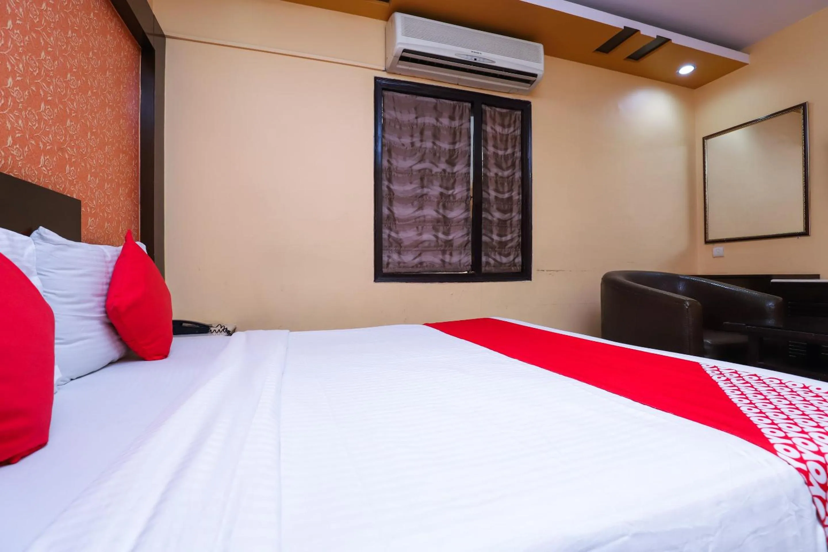 Bedroom, Bed in Hotel O J P Inn Near Patel Nagar Metro Station