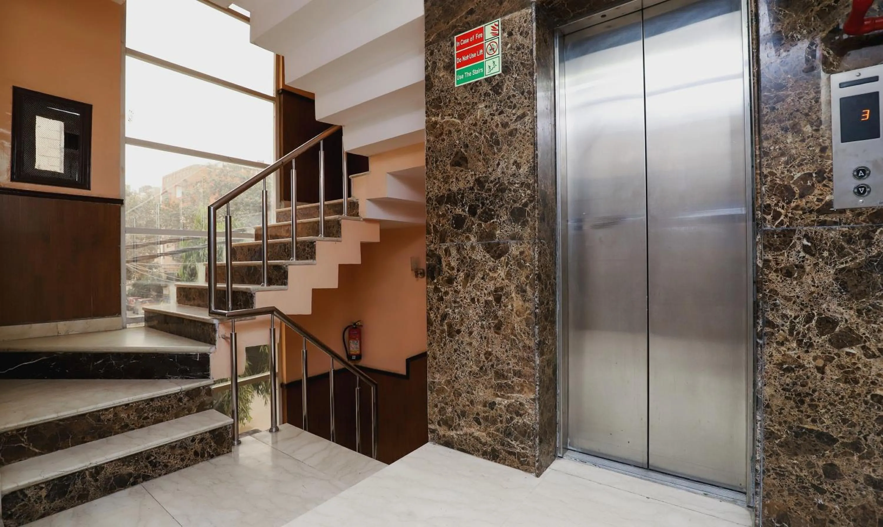 Lobby or reception in Super Hotel O J P Inn Near Patel Nagar Metro Station