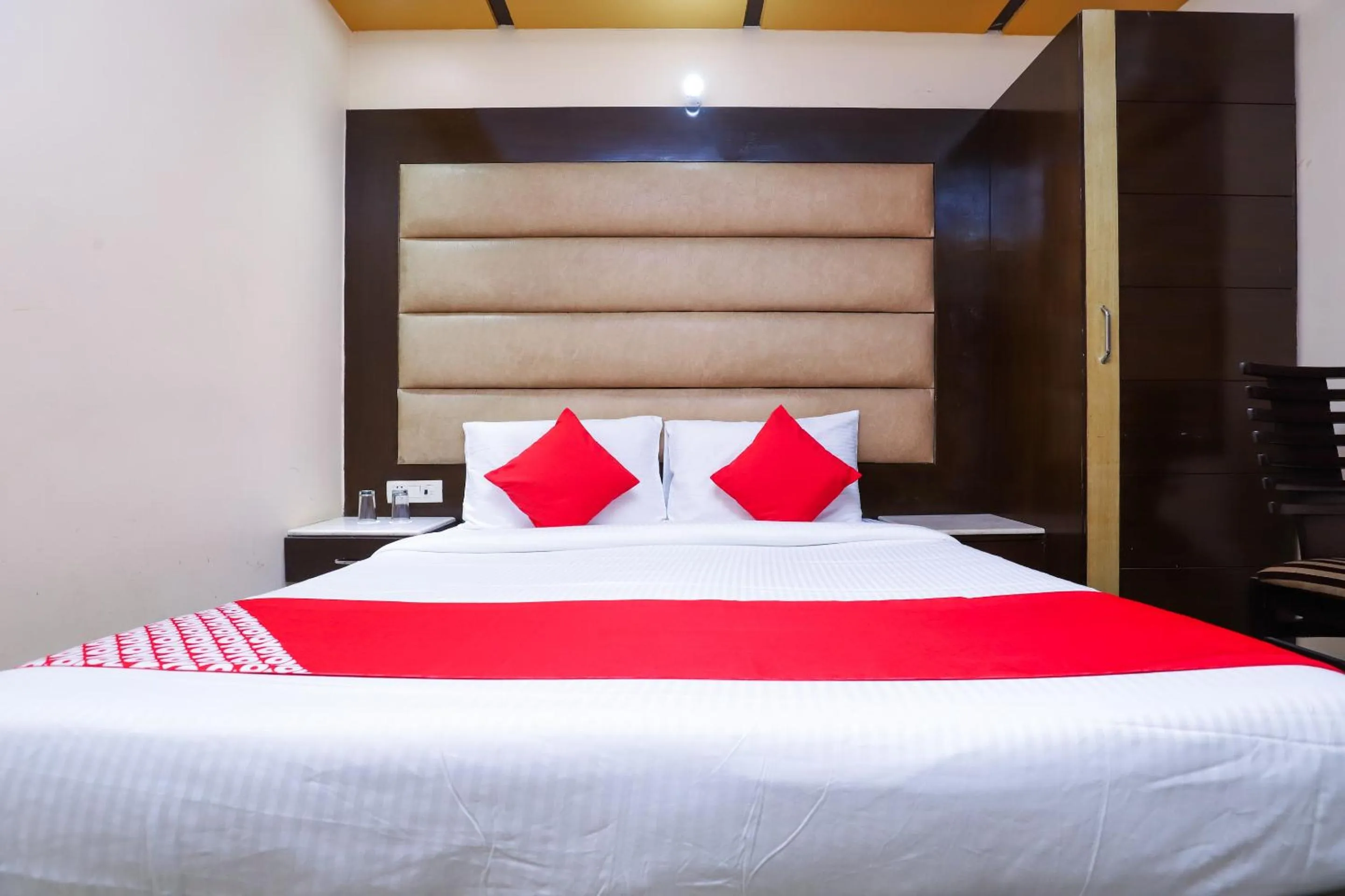 Bedroom, Bed in Super Hotel O J P Inn Near Patel Nagar Metro Station