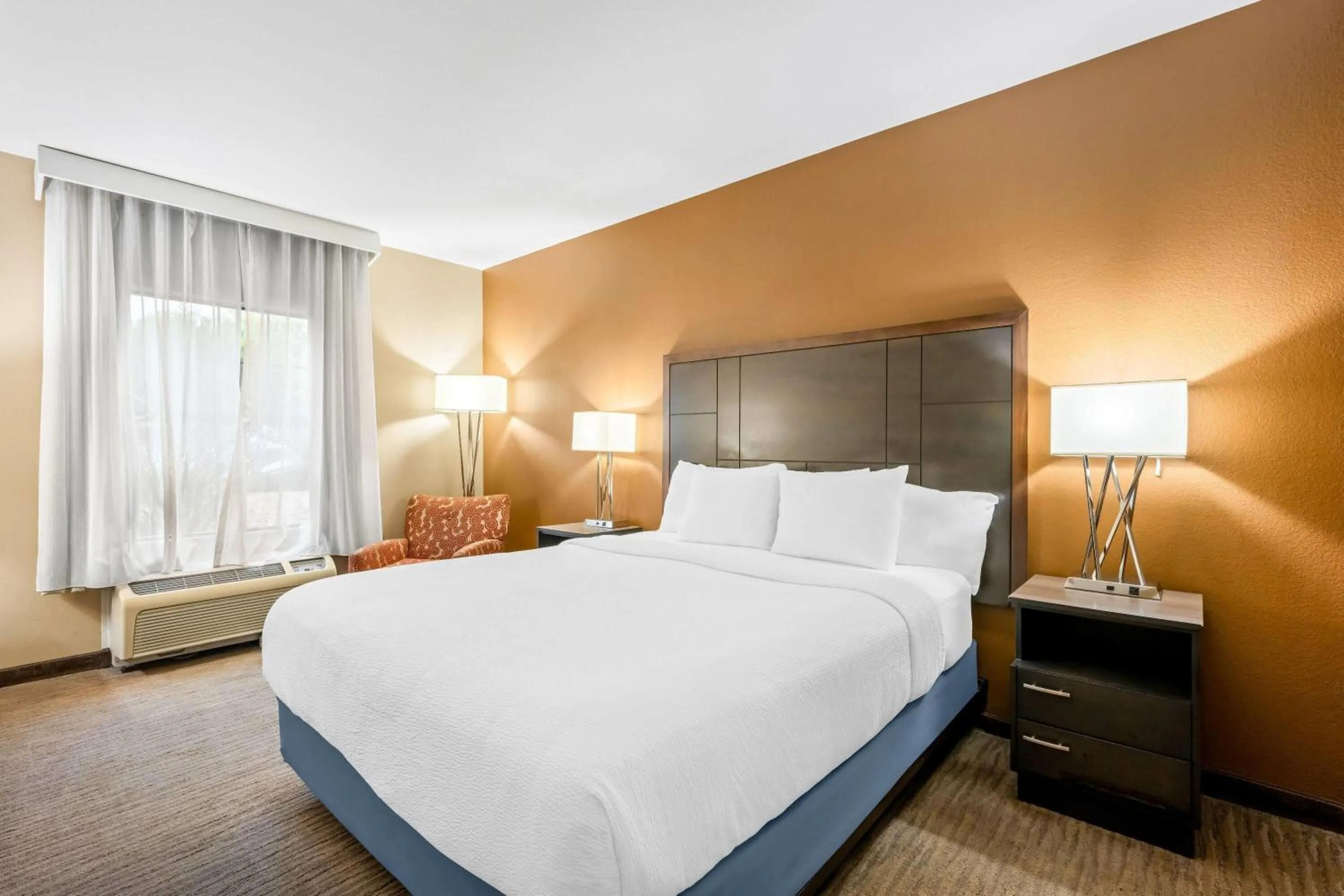 Bed in La Quinta by Wyndham Boone