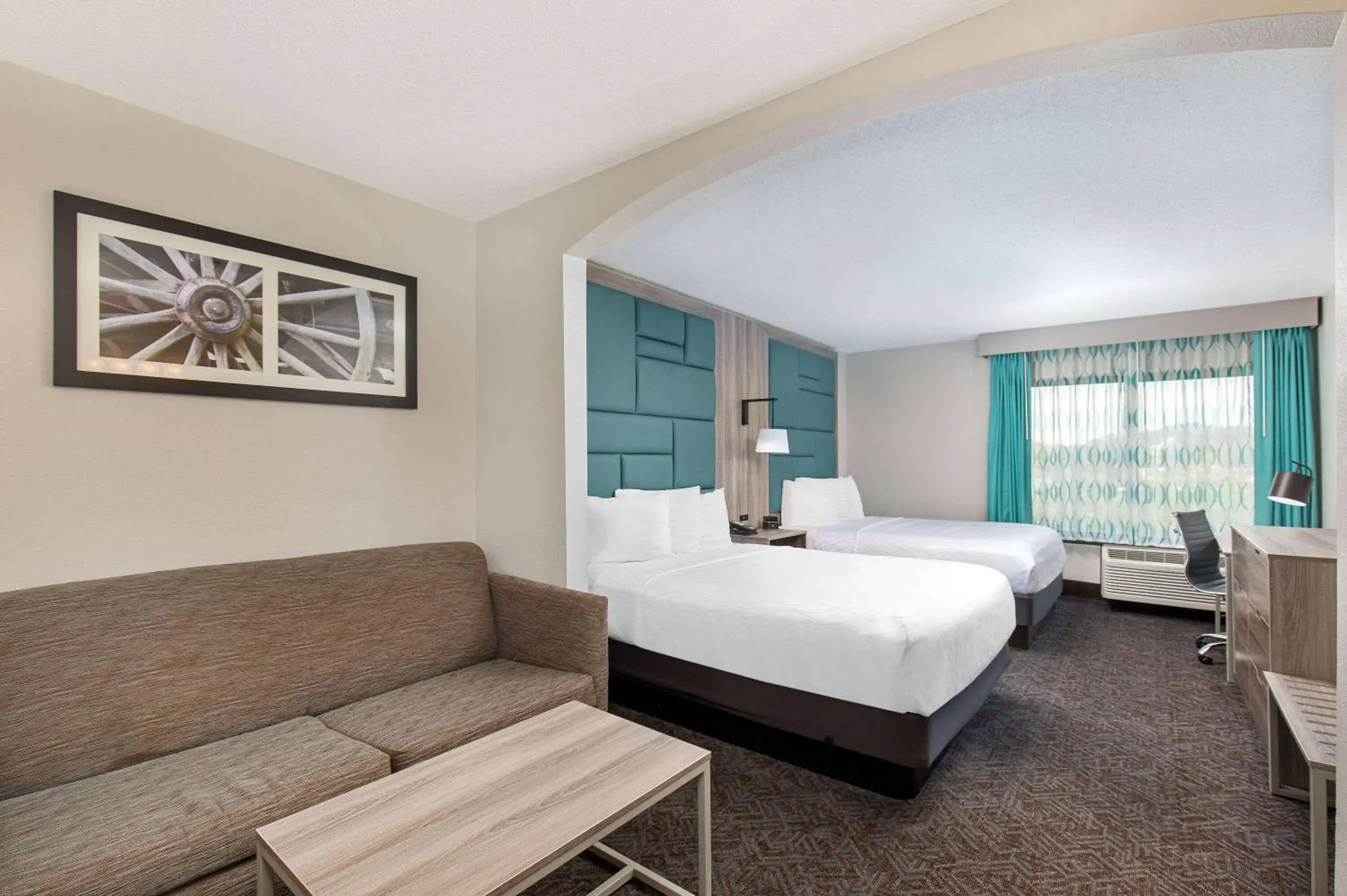 Executive Queen Room with Two Queen Beds and Sofa Bed - Non-Smoking in La Quinta Inn by Wyndham Pigeon Forge-Dollywood Executive Queen Room with Two Queen Beds and Sofa Bed - Non-Smoking in La Quinta Inn by Wyndham Pigeon Forge-Dollywood