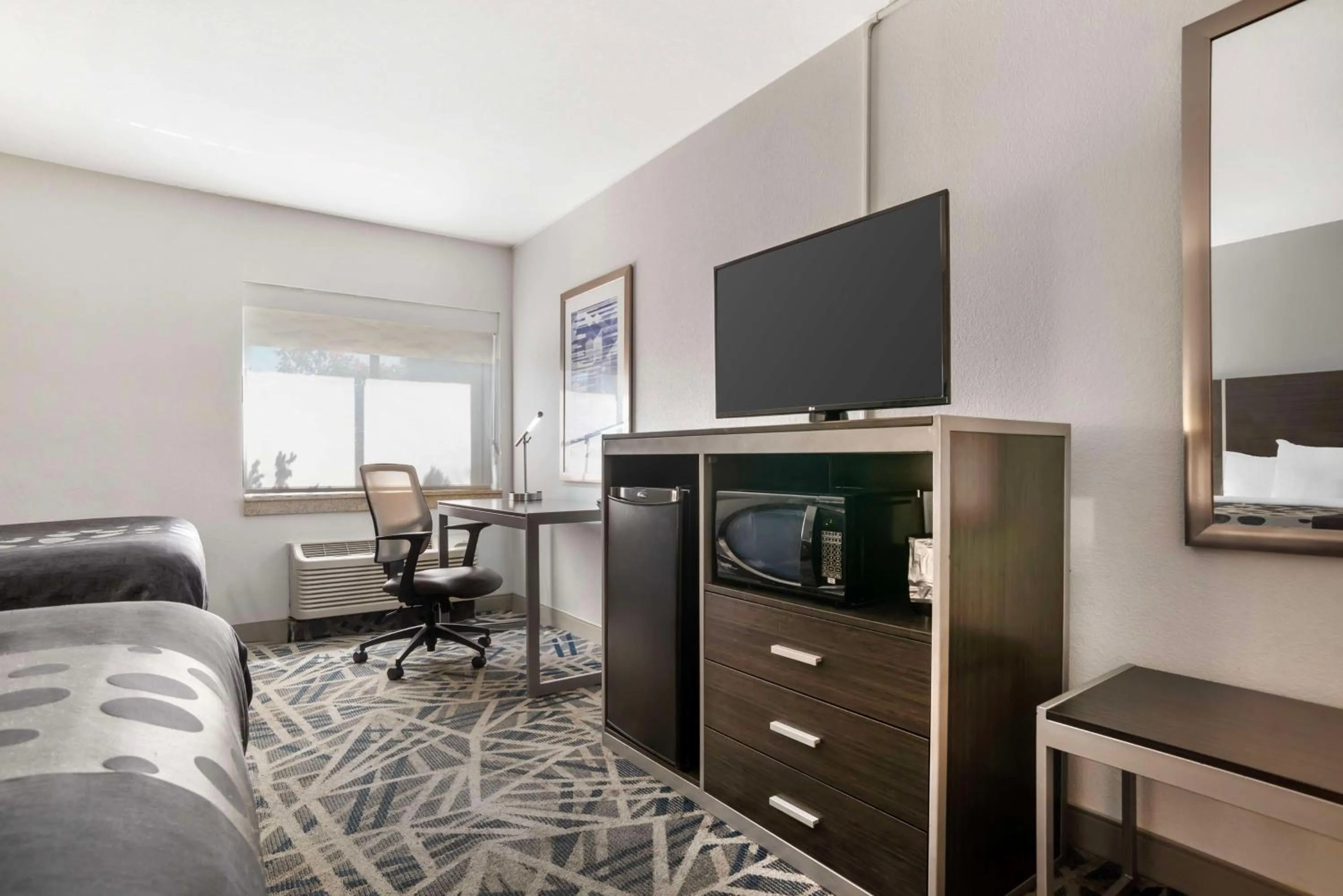 Bedroom in Best Western Montgomery I-85 North