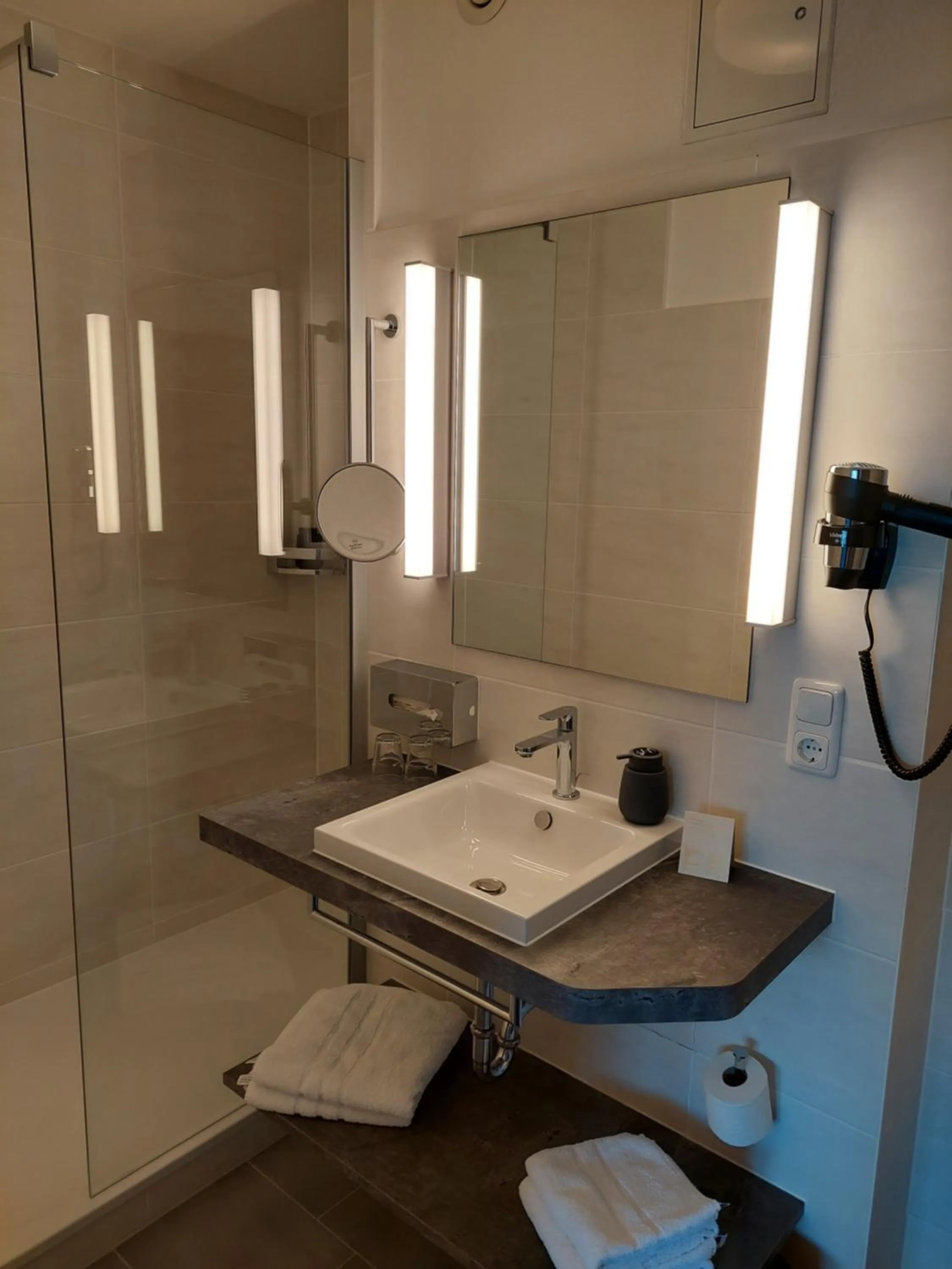 Shower in Hotel Stadt Gernsbach