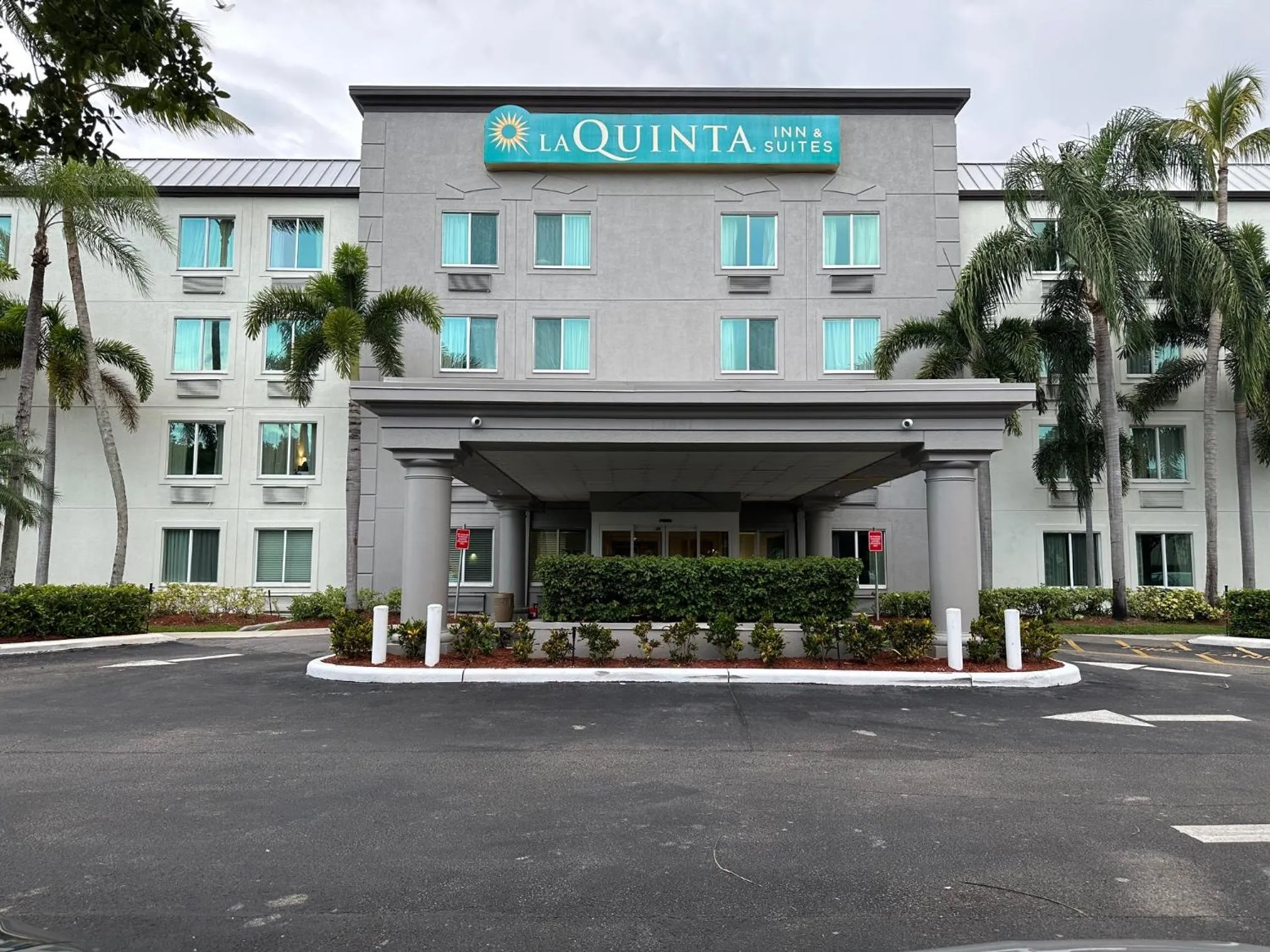 La Quinta Inn & Suites by Wyndham Sawgrass