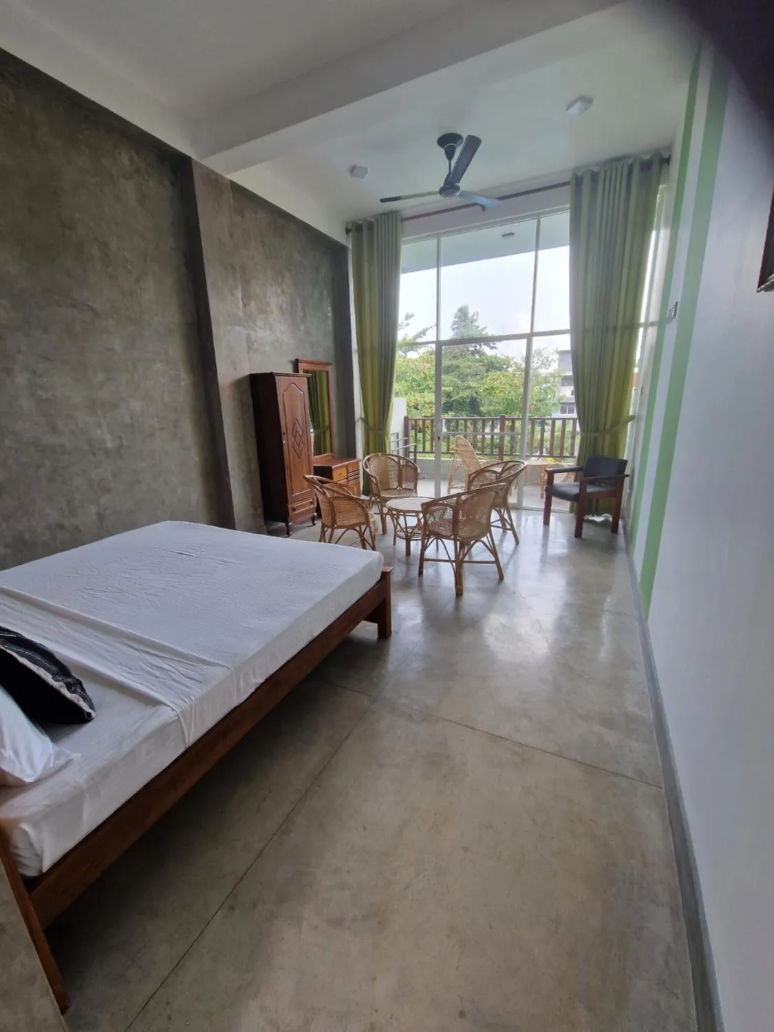 Photo of the whole room, Bed in Chill Bay Weligama