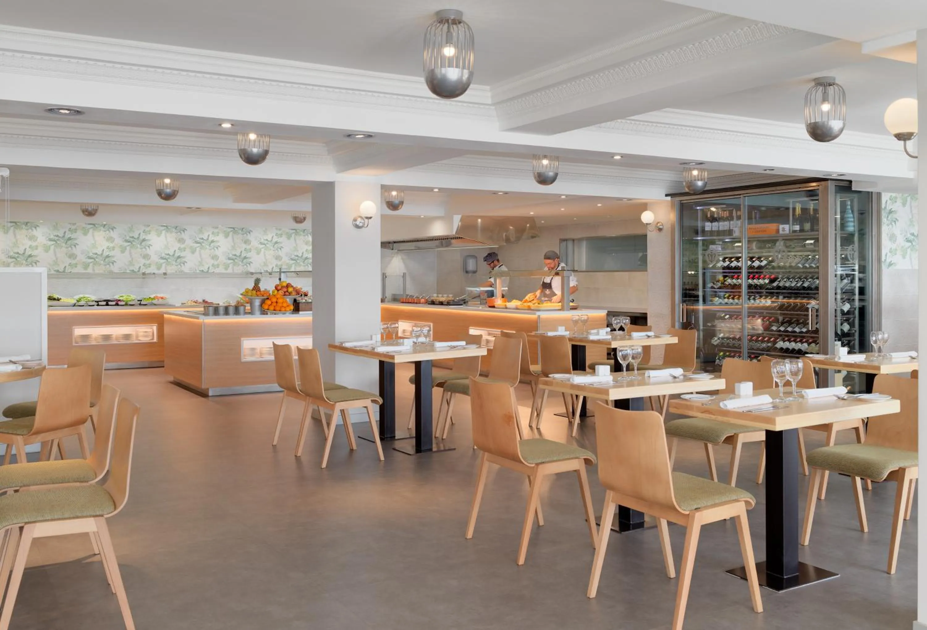 Restaurant/places to eat in Royal Sun Resort