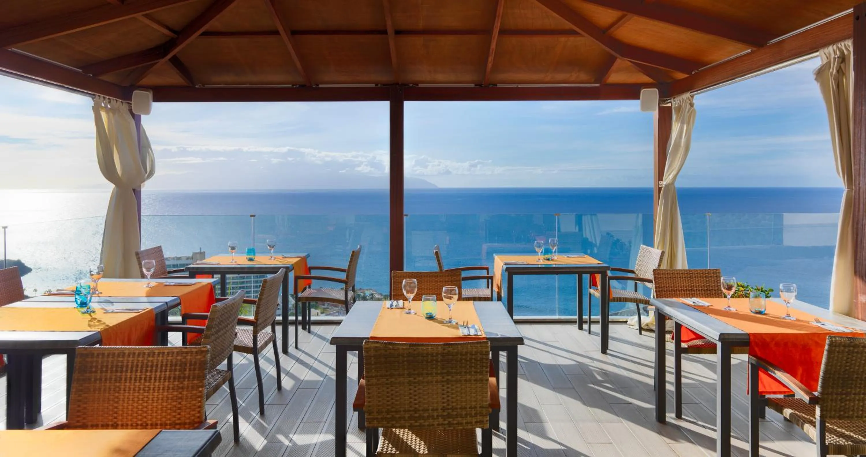 Restaurant/places to eat in Royal Sun Resort