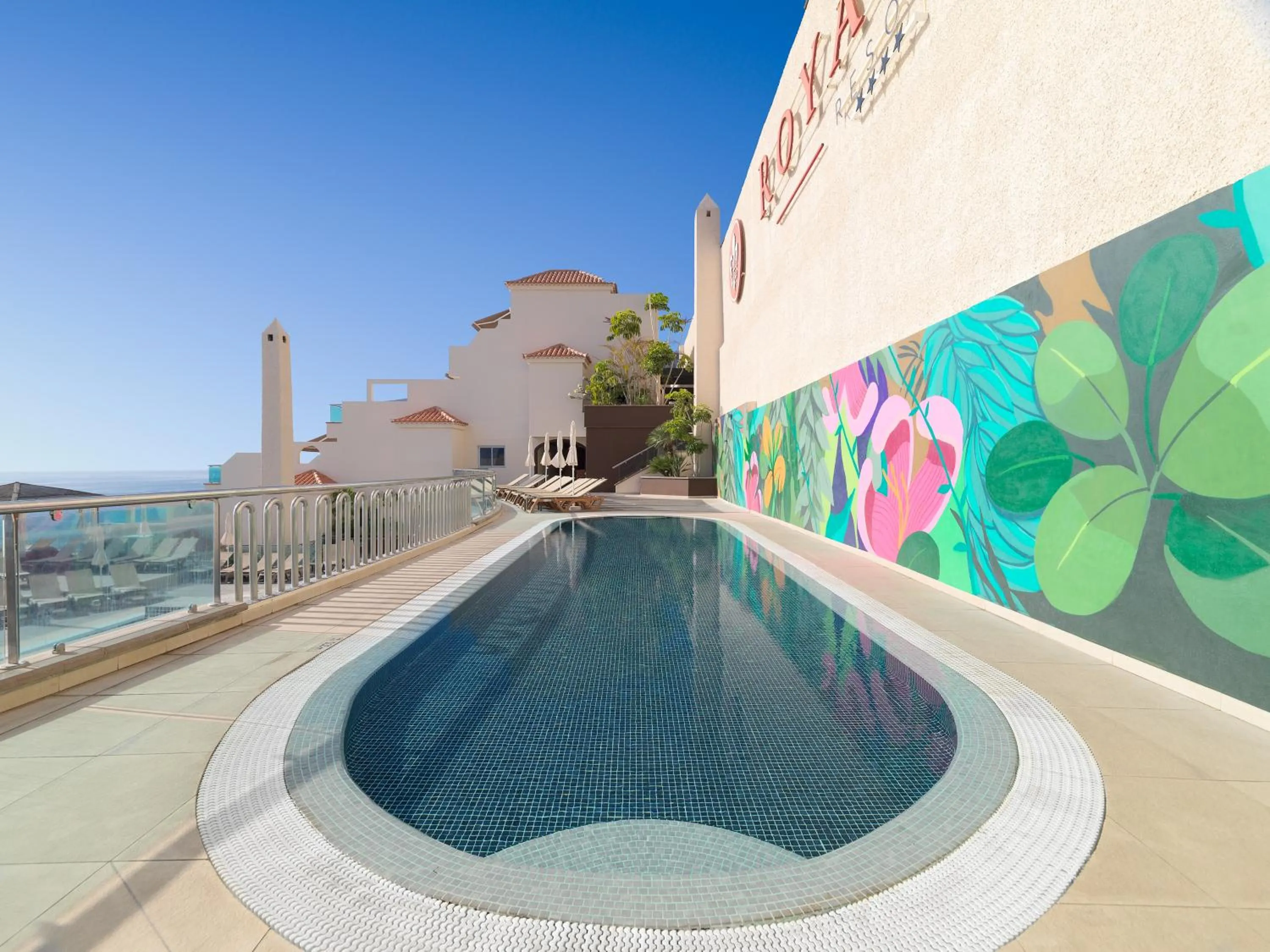 Swimming pool in Royal Sun Resort