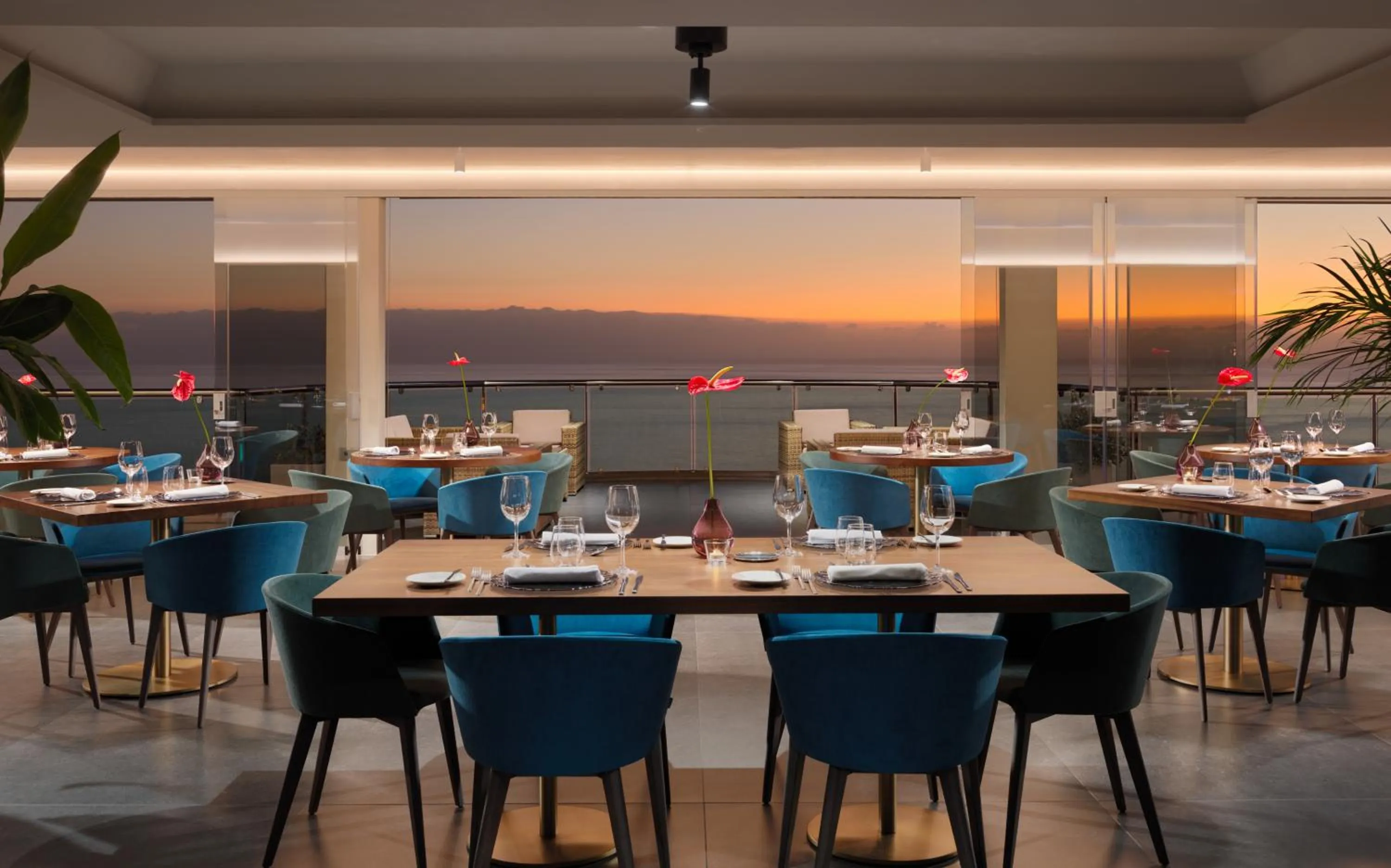 Restaurant/places to eat in Royal Sun Resort