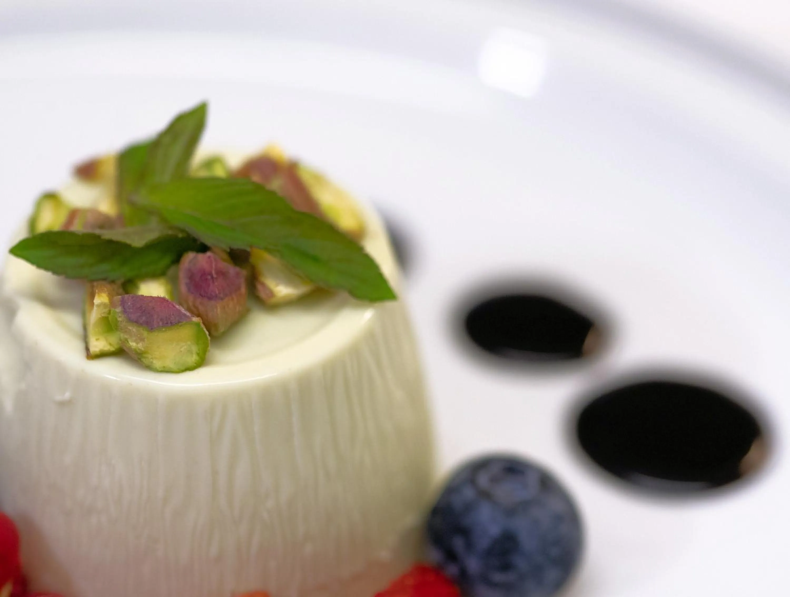 Food and drinks in Hotel Eden