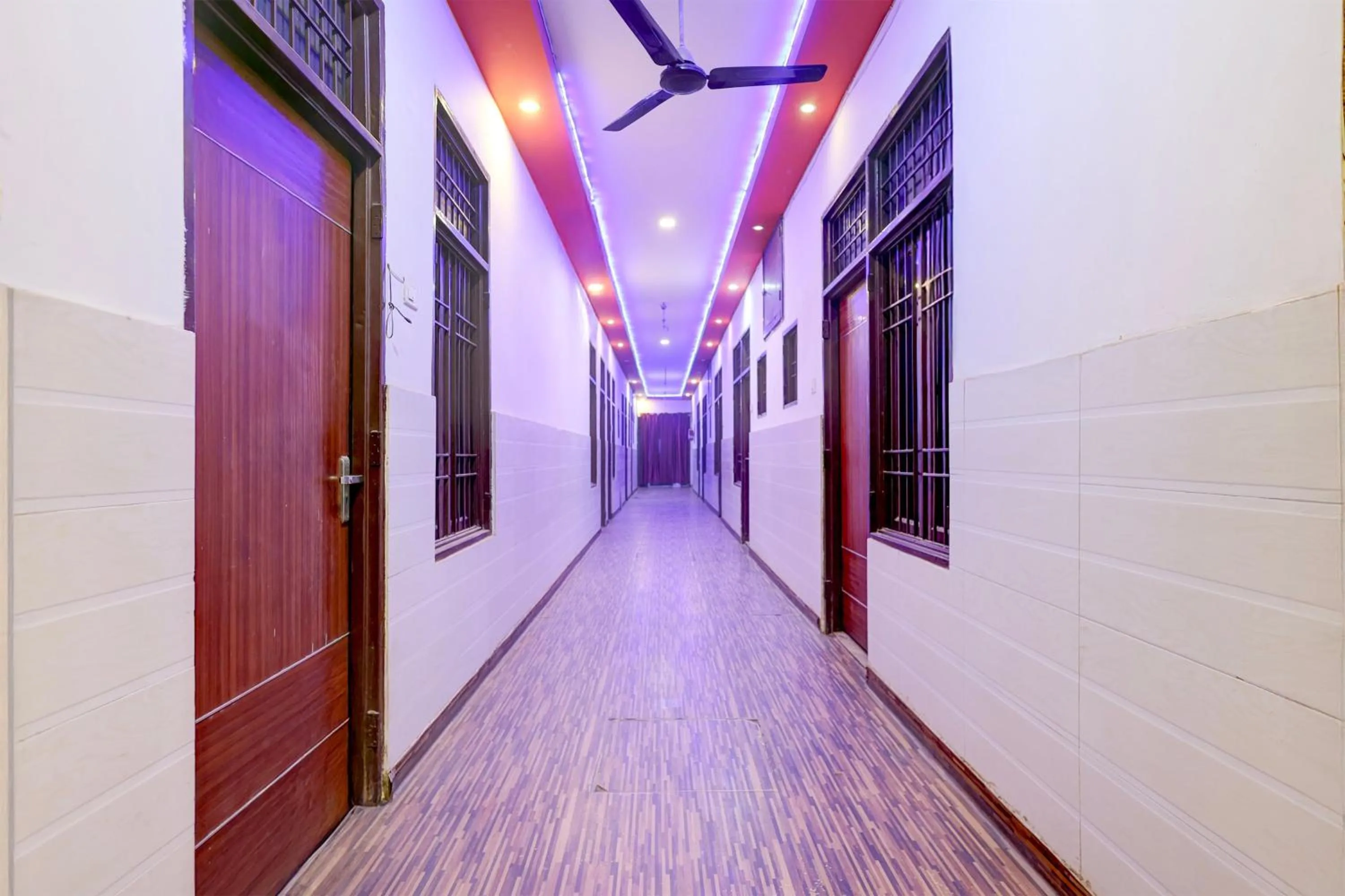 Hotel O by OYO Dariya Railway Station Formerly RR Villa