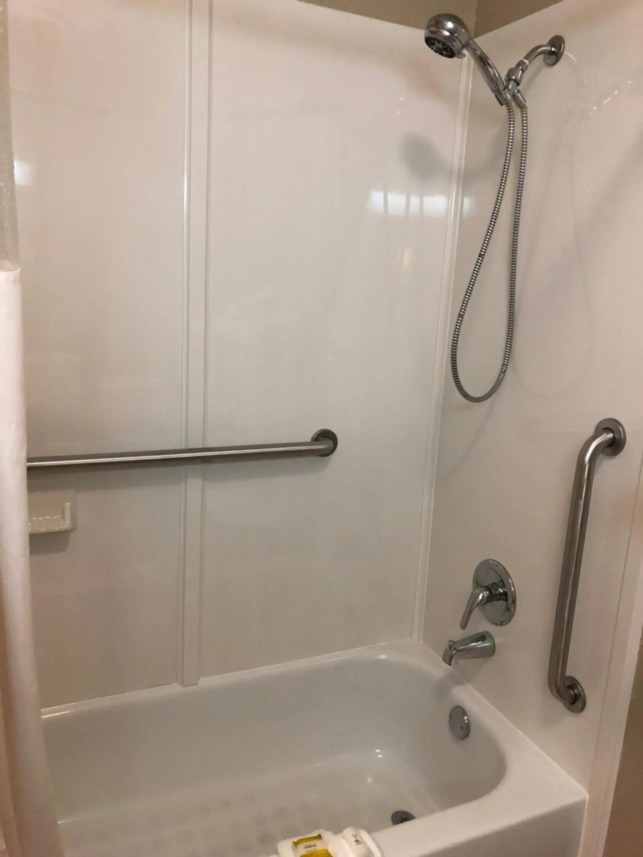 2 Queen Beds Balcony NS in Americas Best Value Inn - Gun Barrel City 2 Queen Beds Balcony NS in Americas Best Value Inn - Gun Barrel City