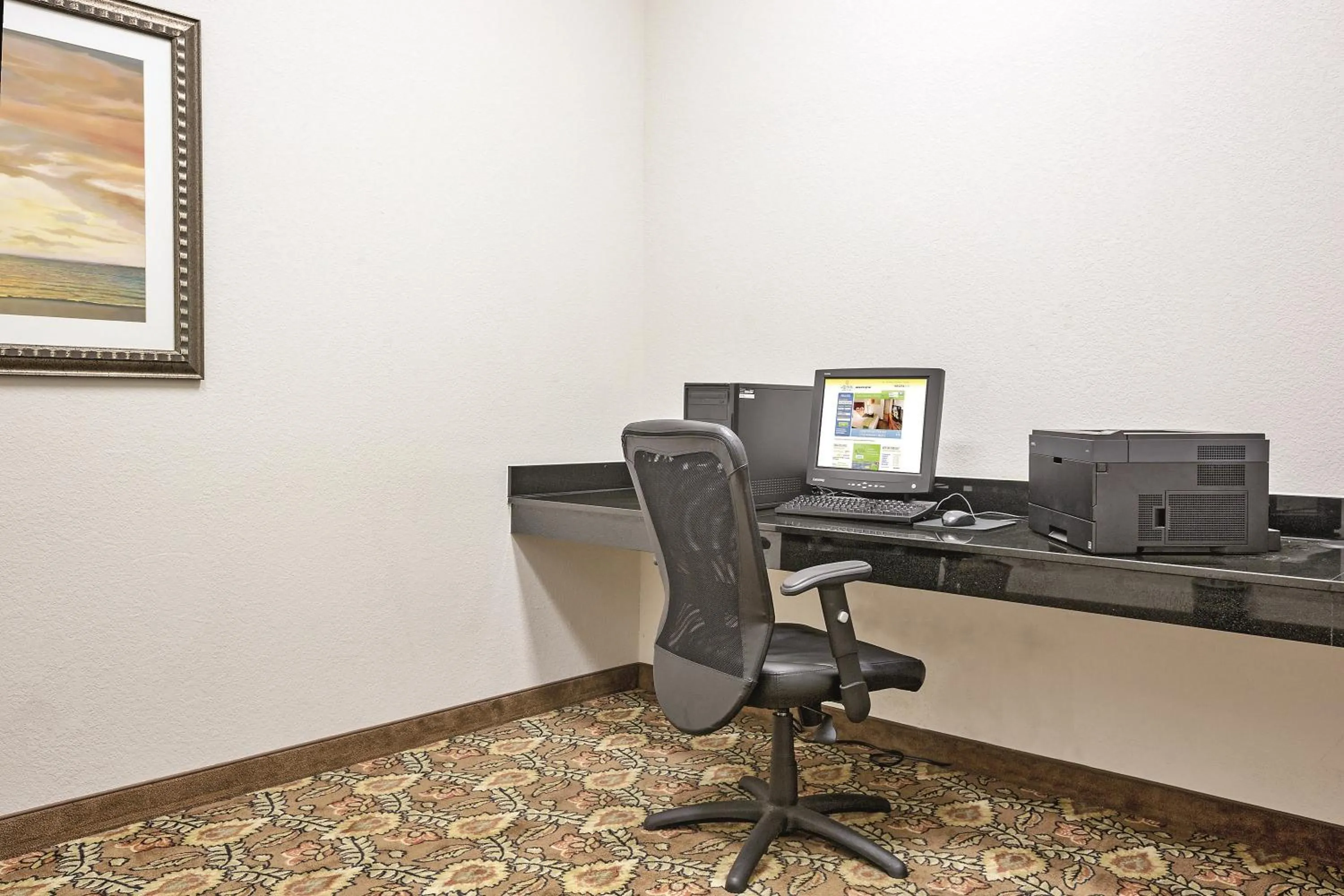 Business facilities in Americas Best Value Inn - Gun Barrel City