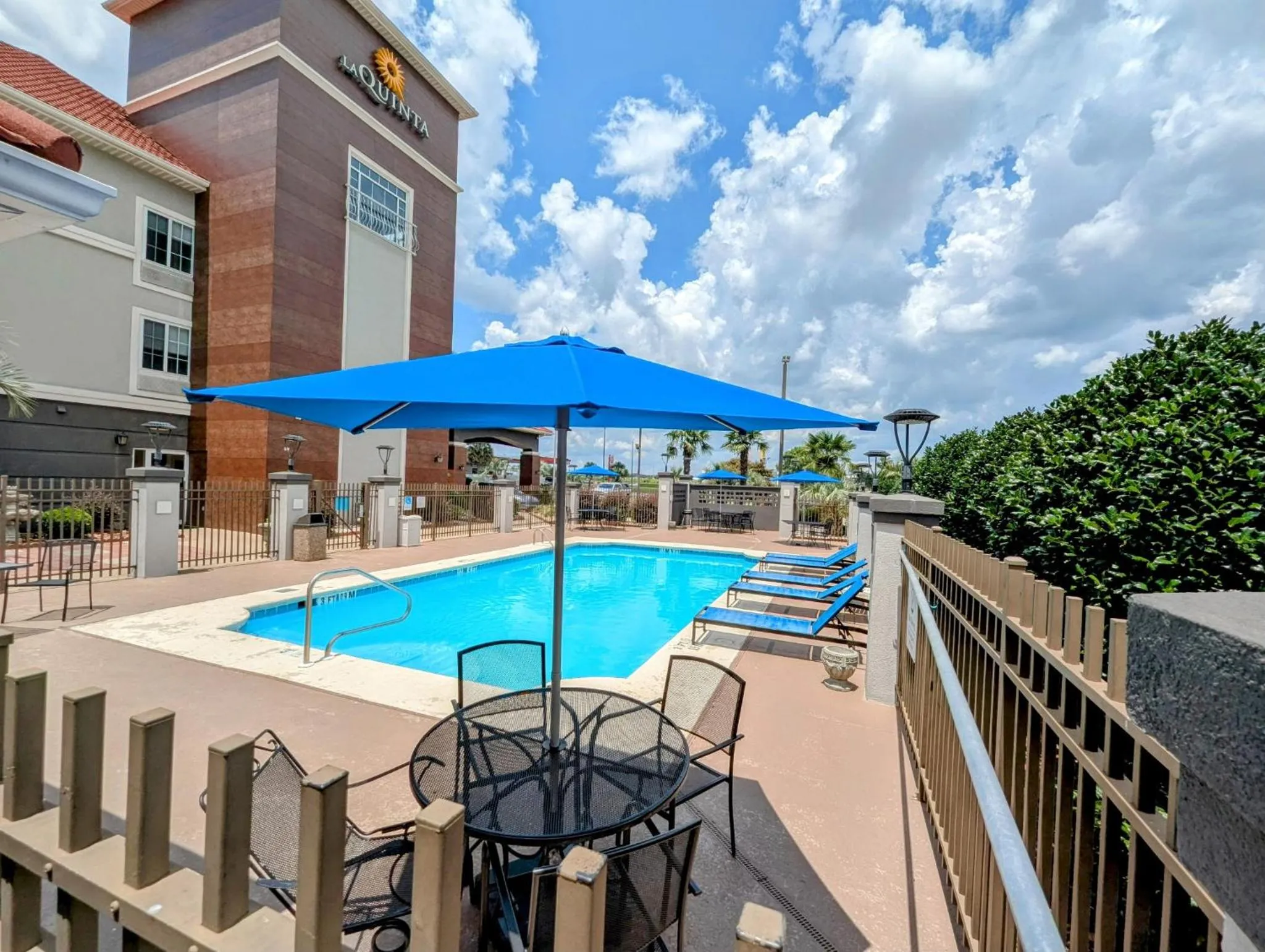 Pool view in La Quinta by Wyndham Prattville