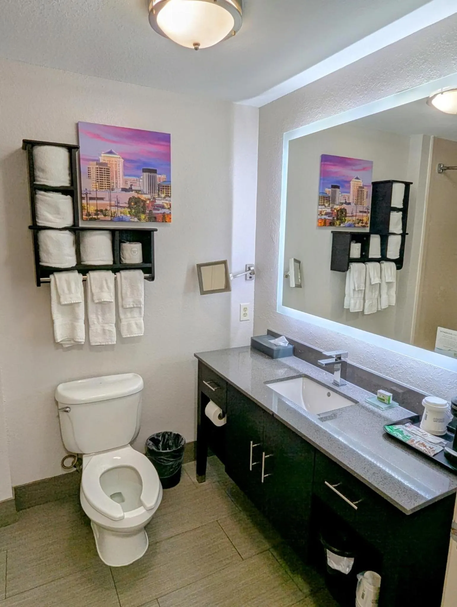 Bathroom in La Quinta by Wyndham Prattville