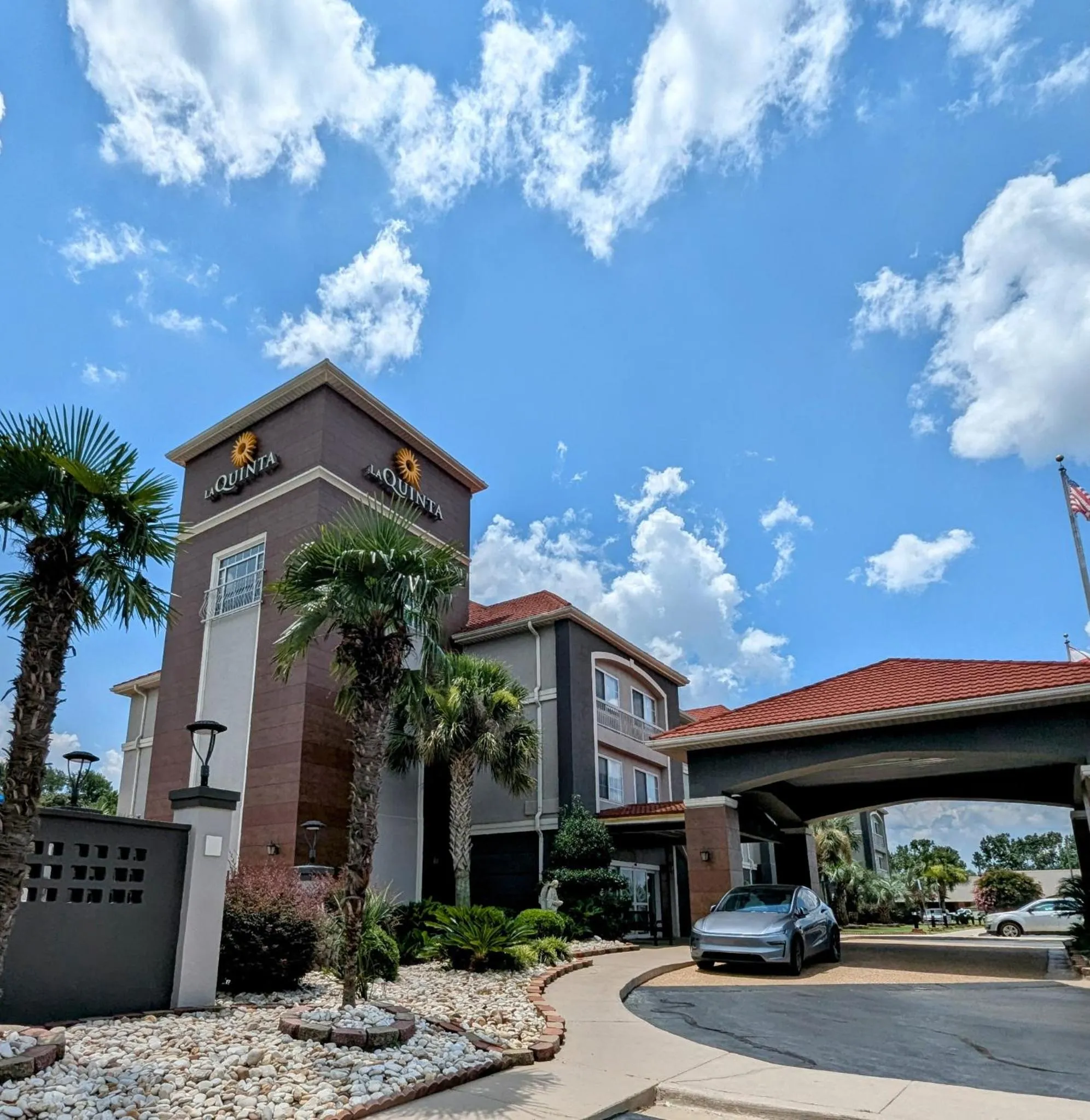 Property building in La Quinta by Wyndham Prattville