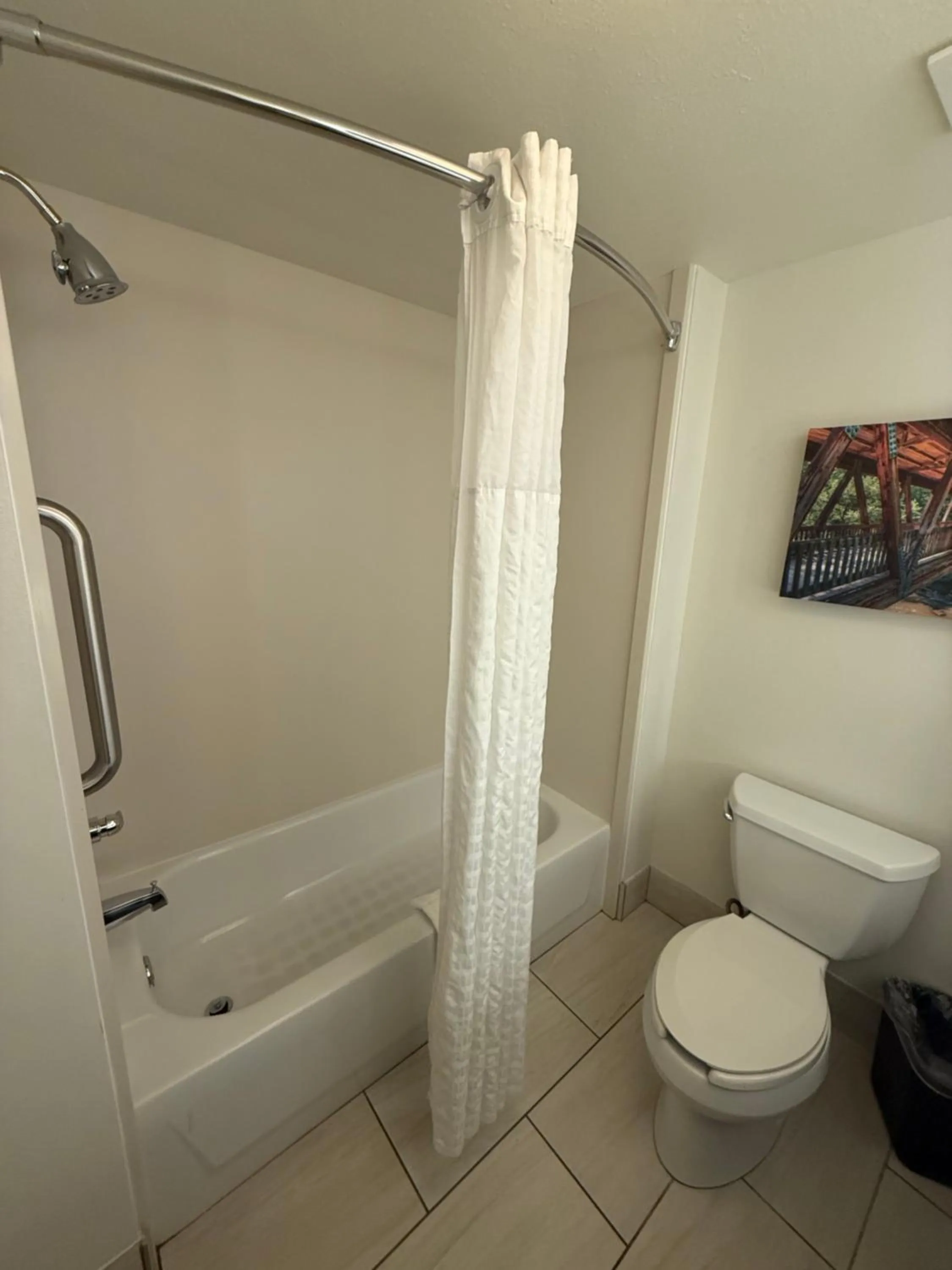 Bathroom in La Quinta by Wyndham Atlanta Douglasville