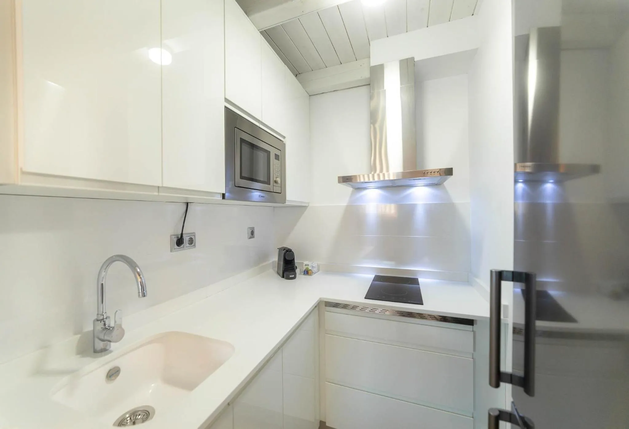 Kitchen or kitchenette in Palacio del Agua Apartamentos