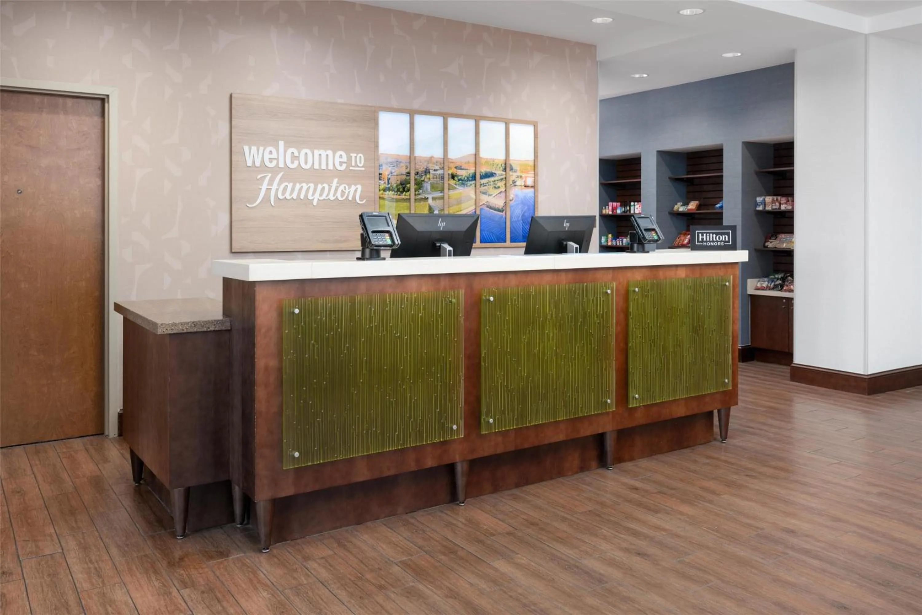 Lobby or reception in Hampton Inn Cleveland Tennessee