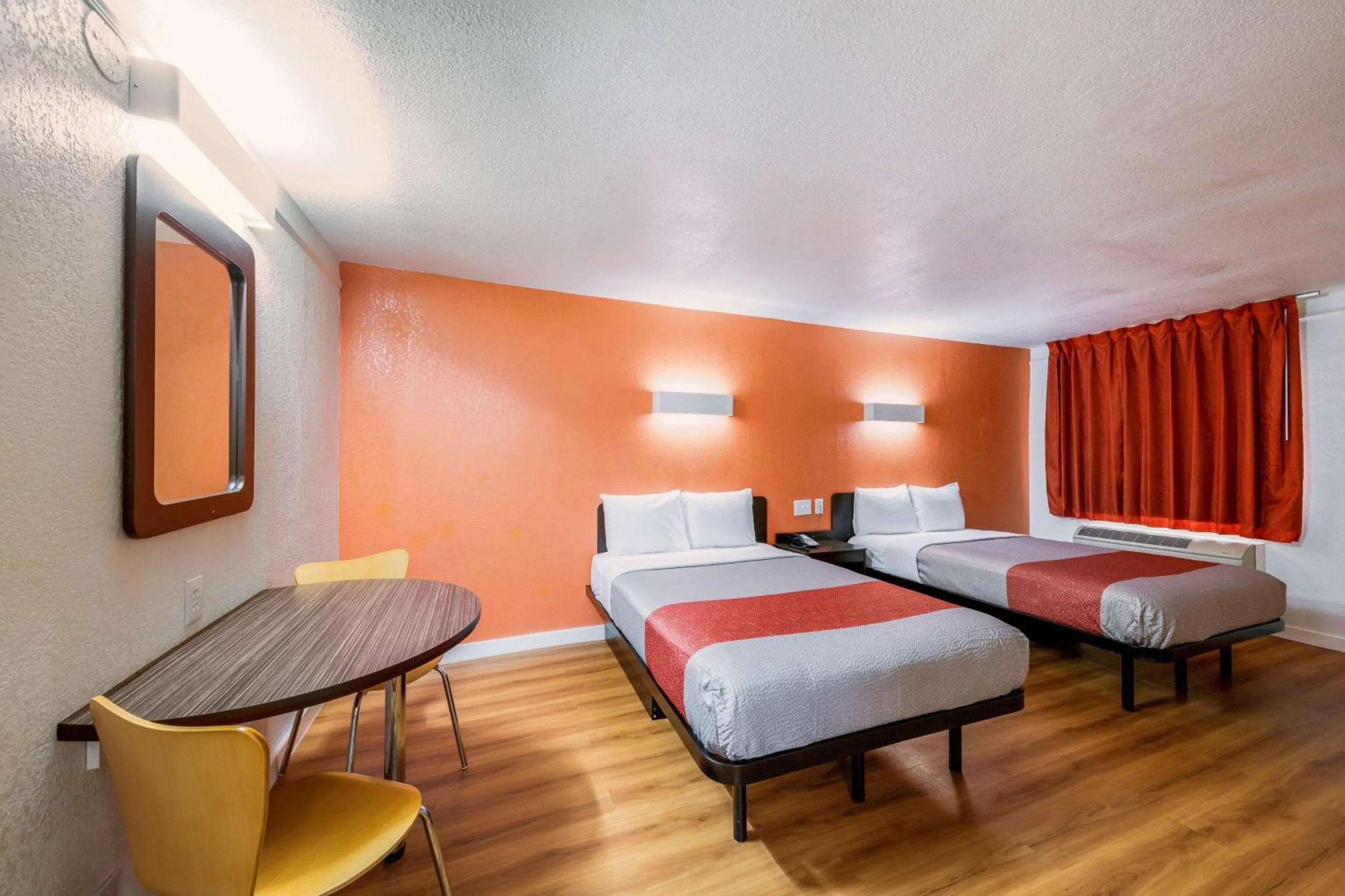 Photo of the whole room, Bed in Motel 6-Dallas, TX - Farmers Branch