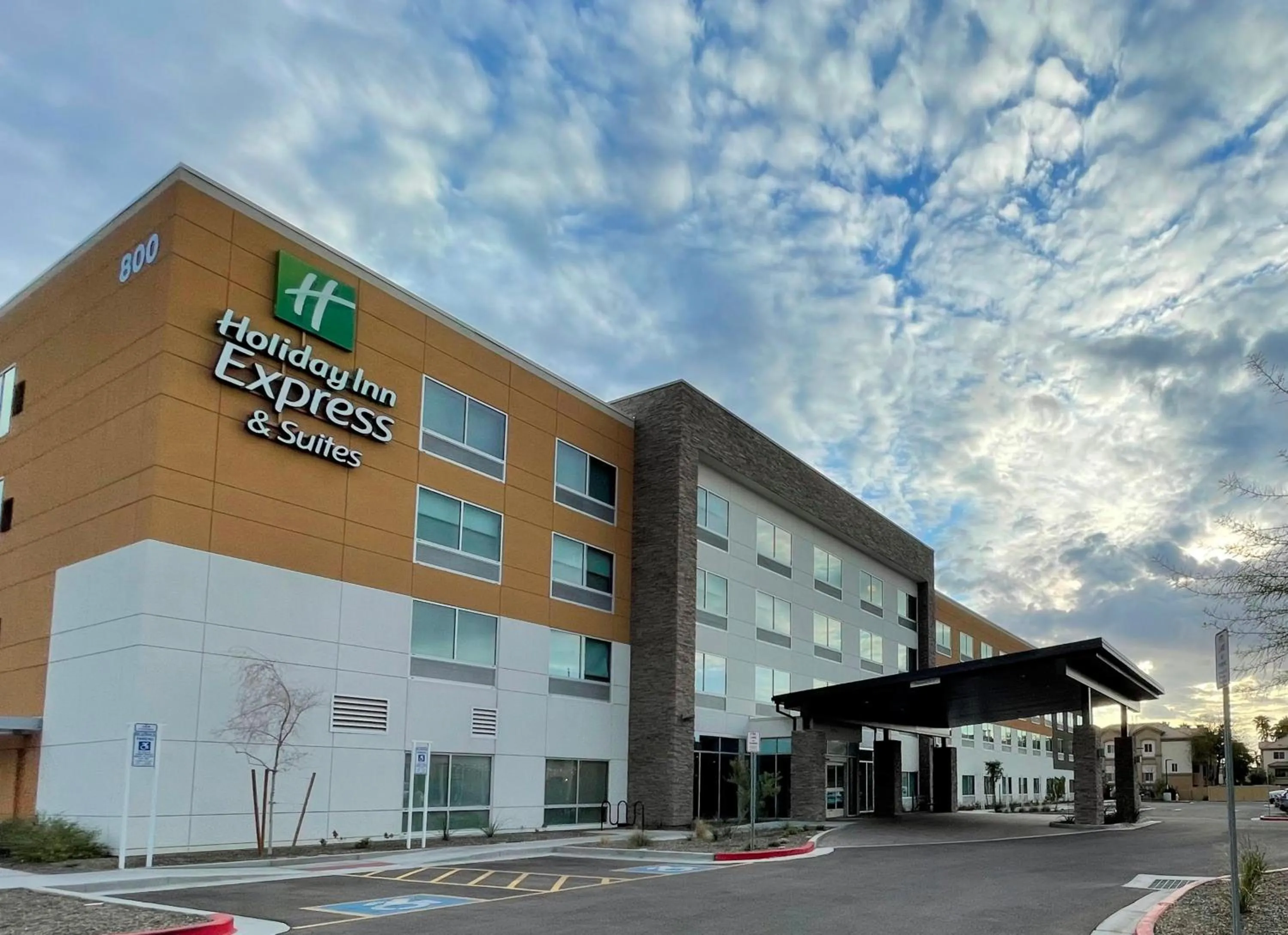 Property building in Holiday Inn Express & Suites - Phoenix - Airport North by IHG