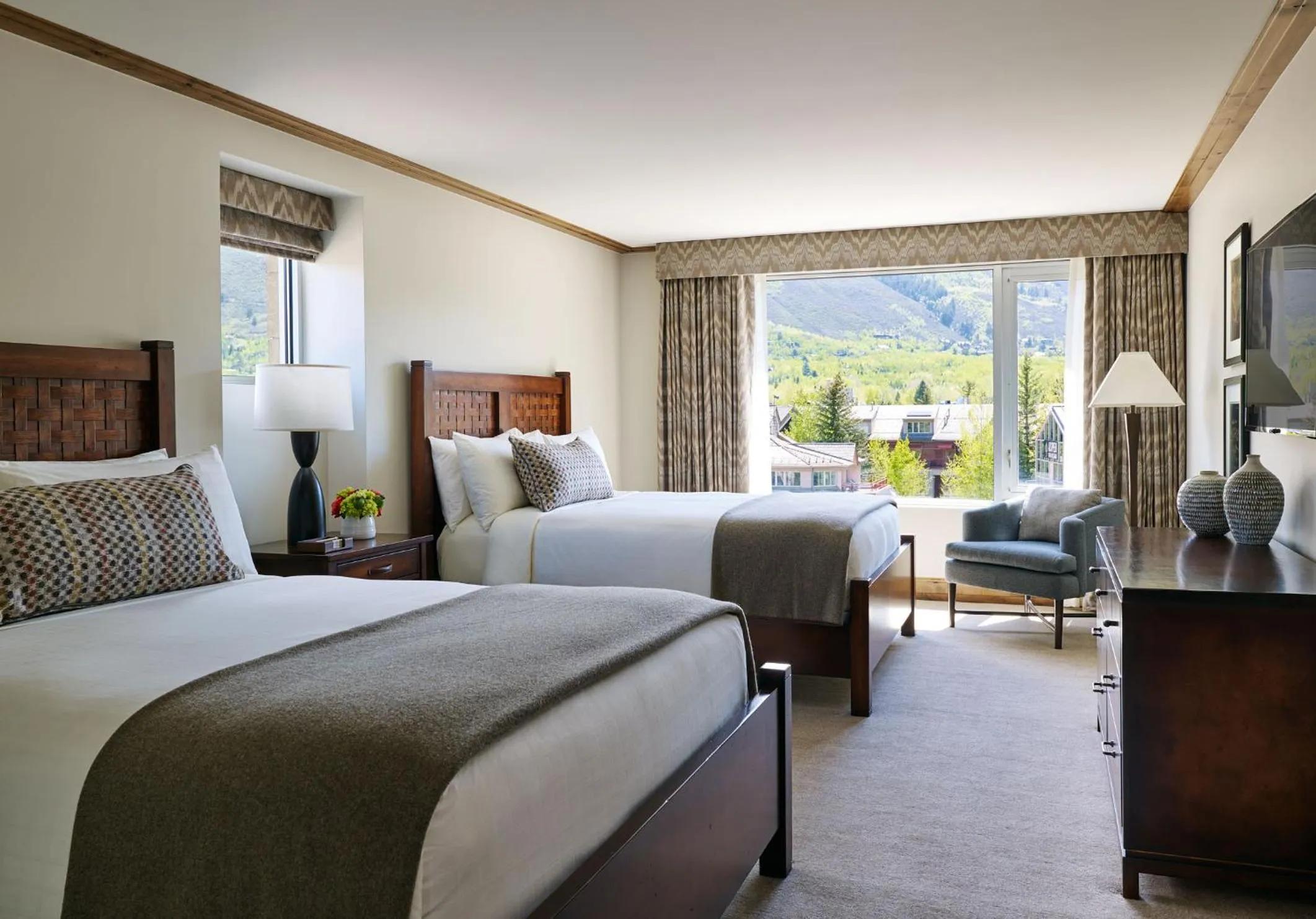 Bedroom, Bed in Residences at The Little Nell