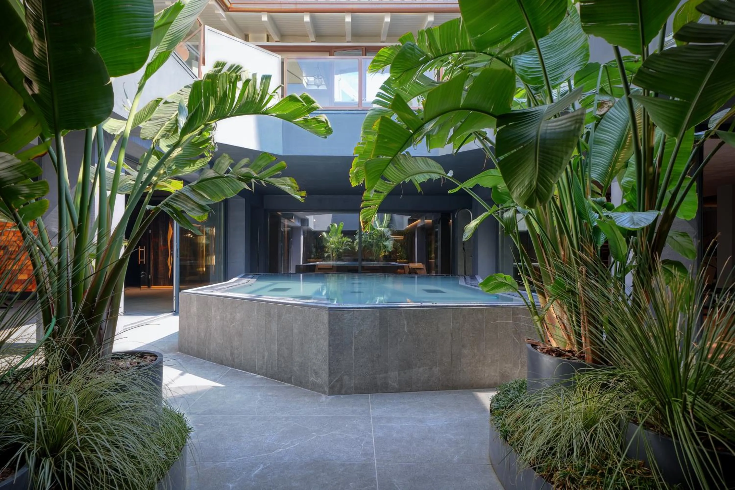 Hot Tub in Palazzo della Scala Spa Hotel Suites & Apartments