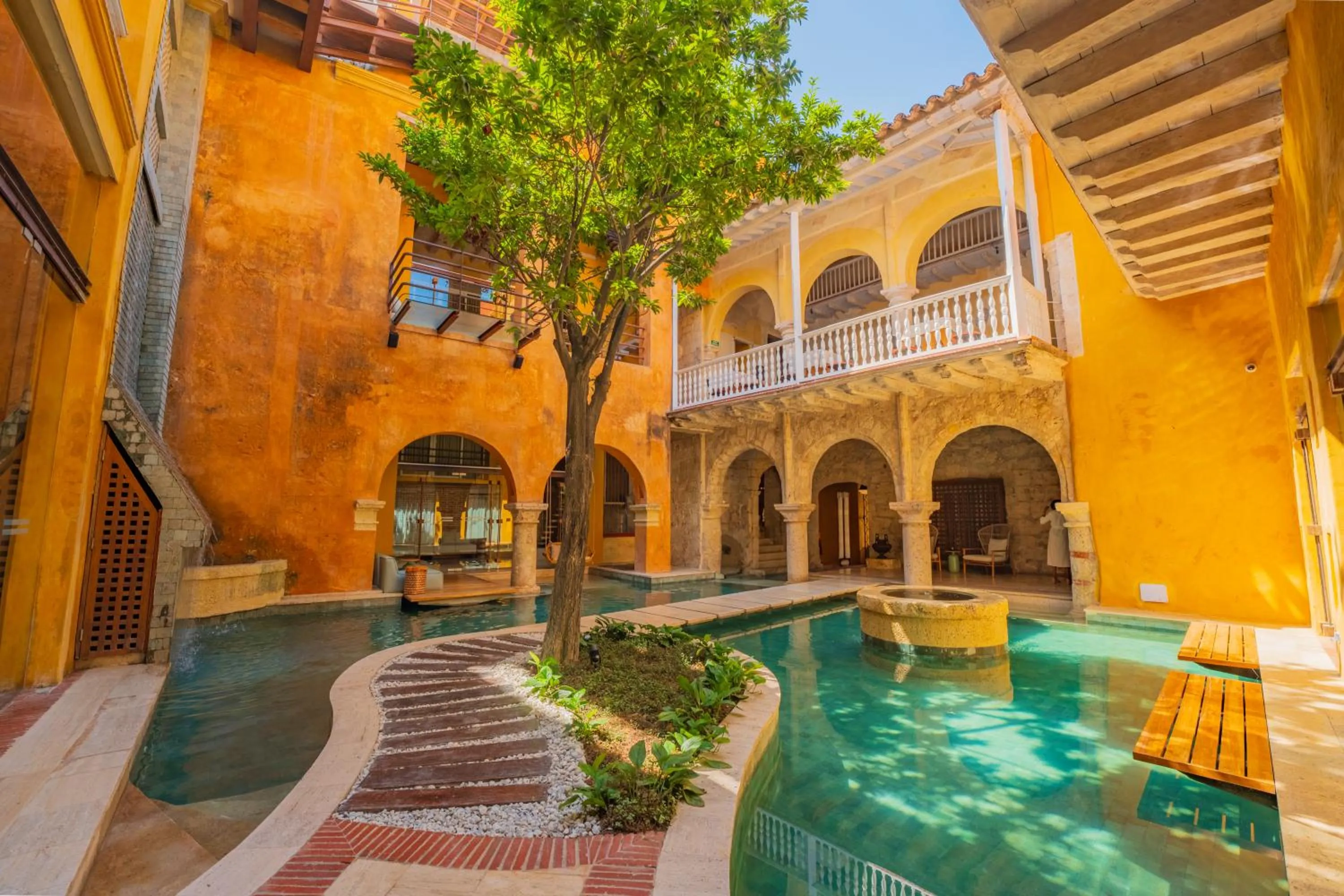 Pool view in Casa Carolina Luxury Wellness Hotel