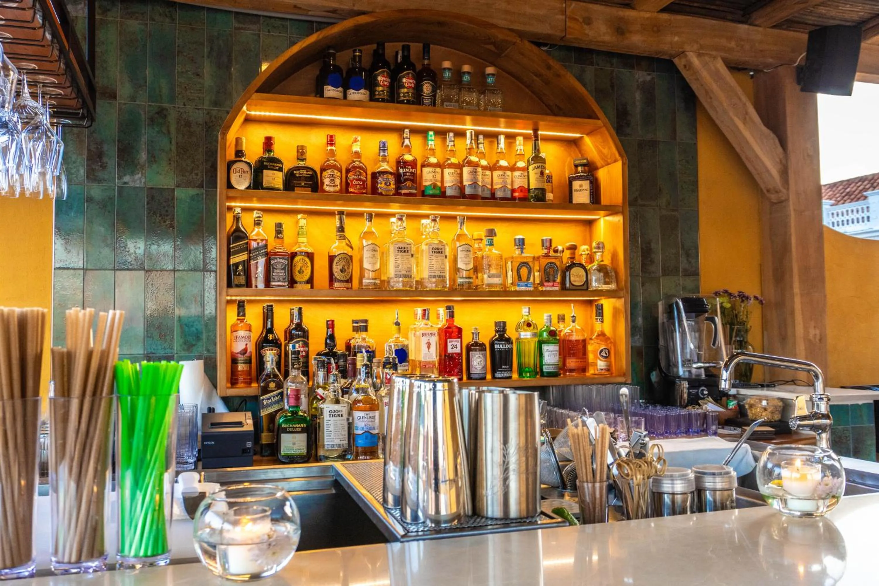 Lounge or bar in Casa Carolina Luxury Wellness Hotel