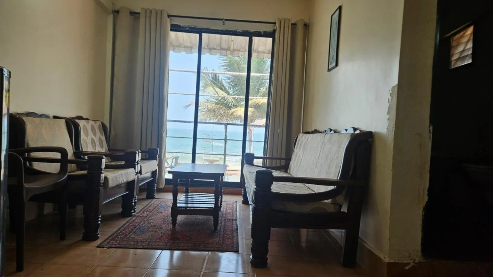 Saritas Guest House - Bogmalo Beach