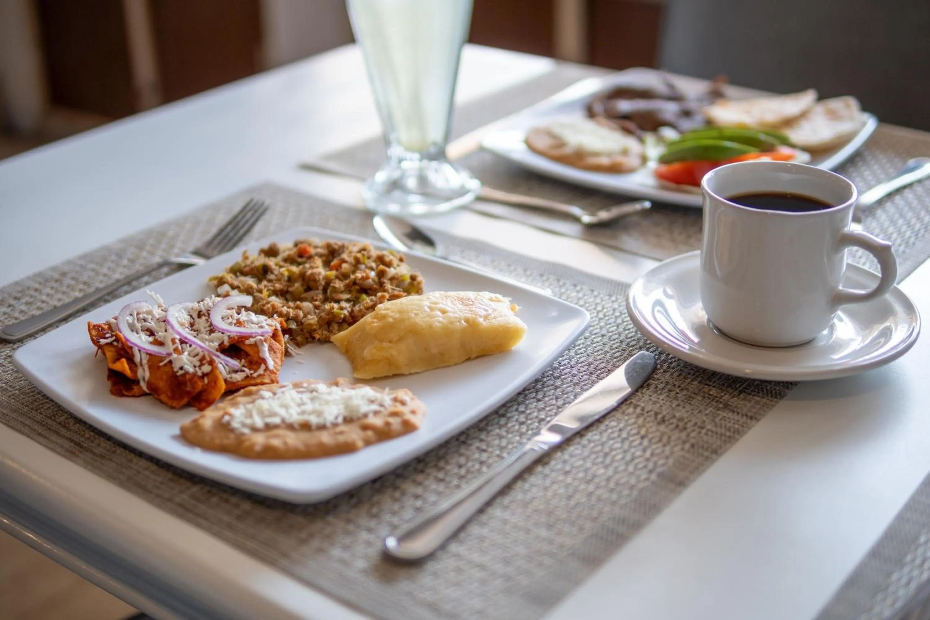 Breakfast in Hotel America Palacio
